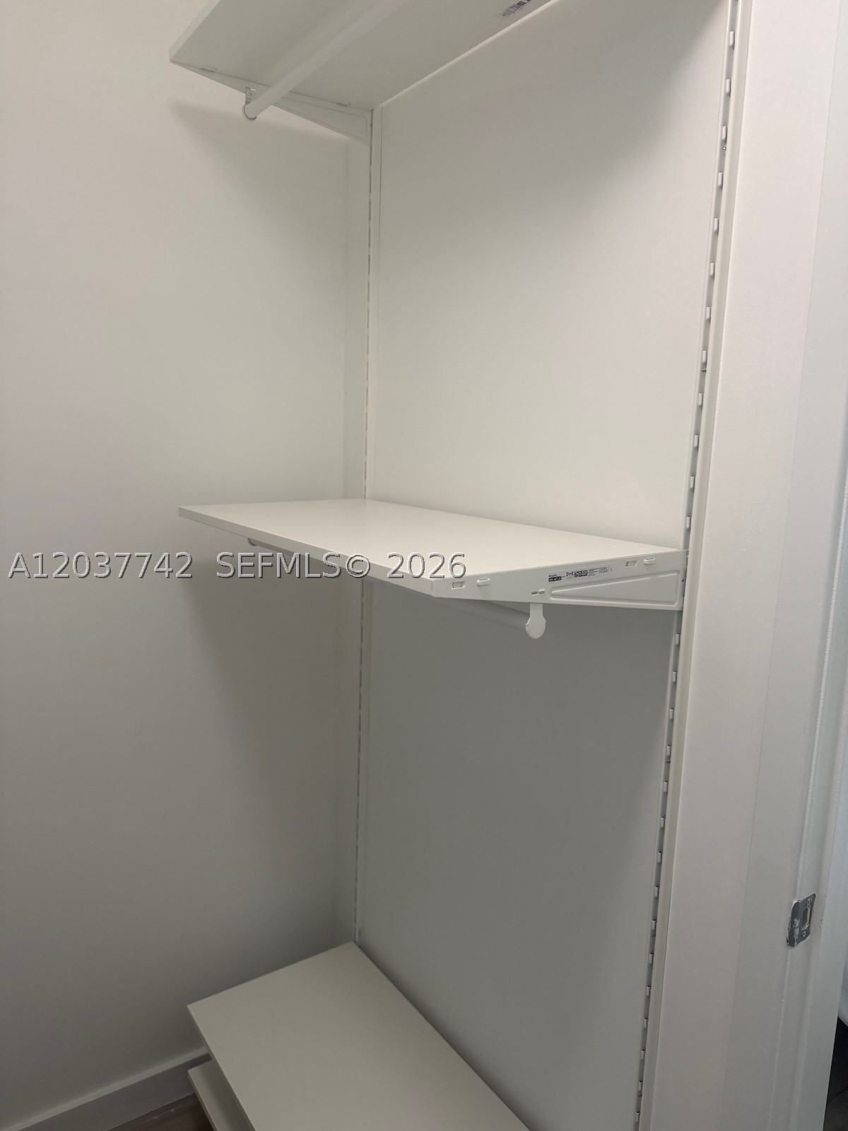 image Nine at Mary Brickell Village17
