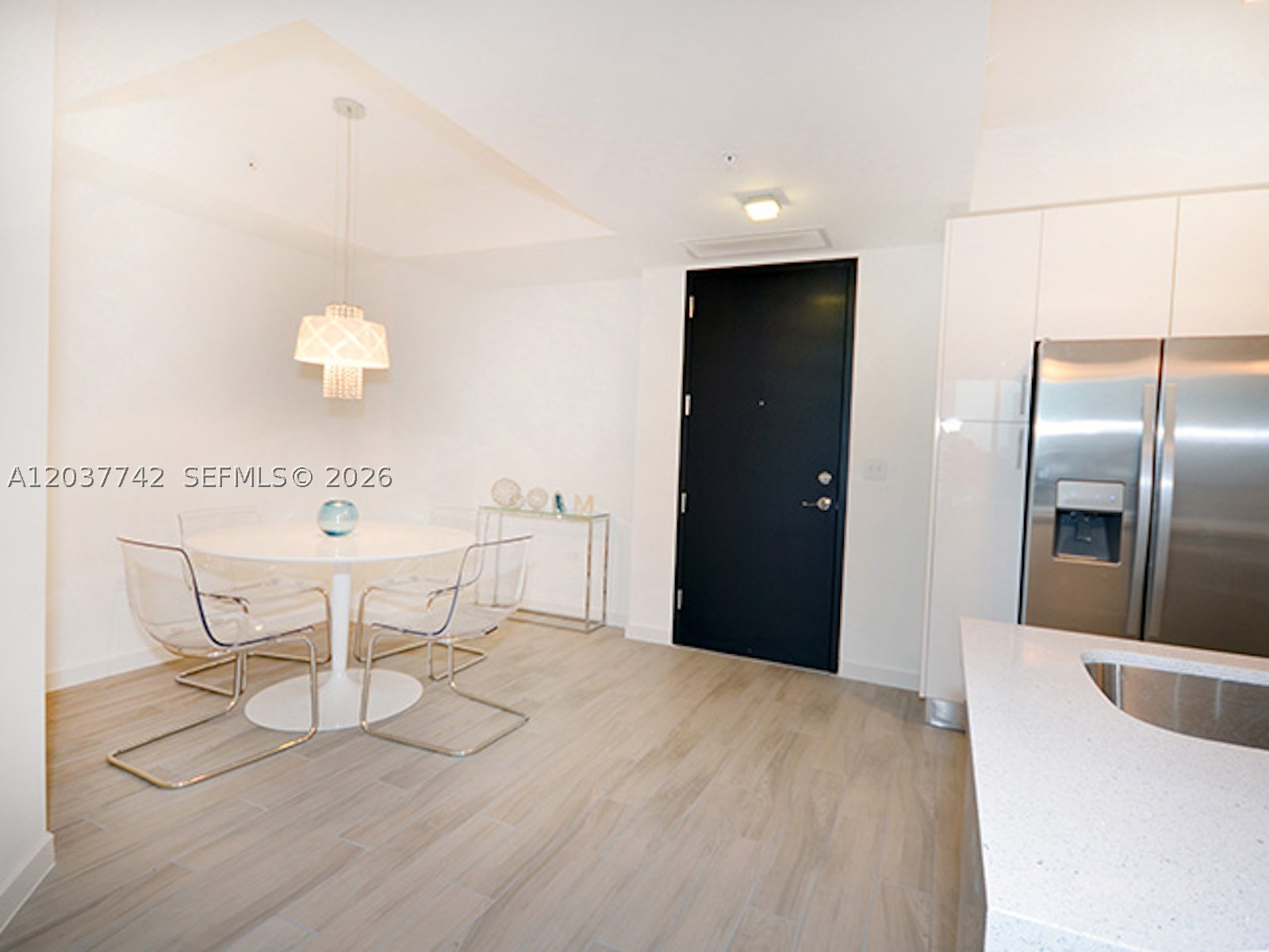 image Nine at Mary Brickell Village1