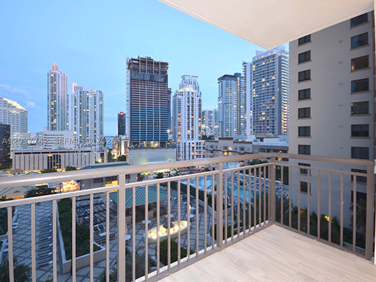 image Nine at Mary Brickell Village23