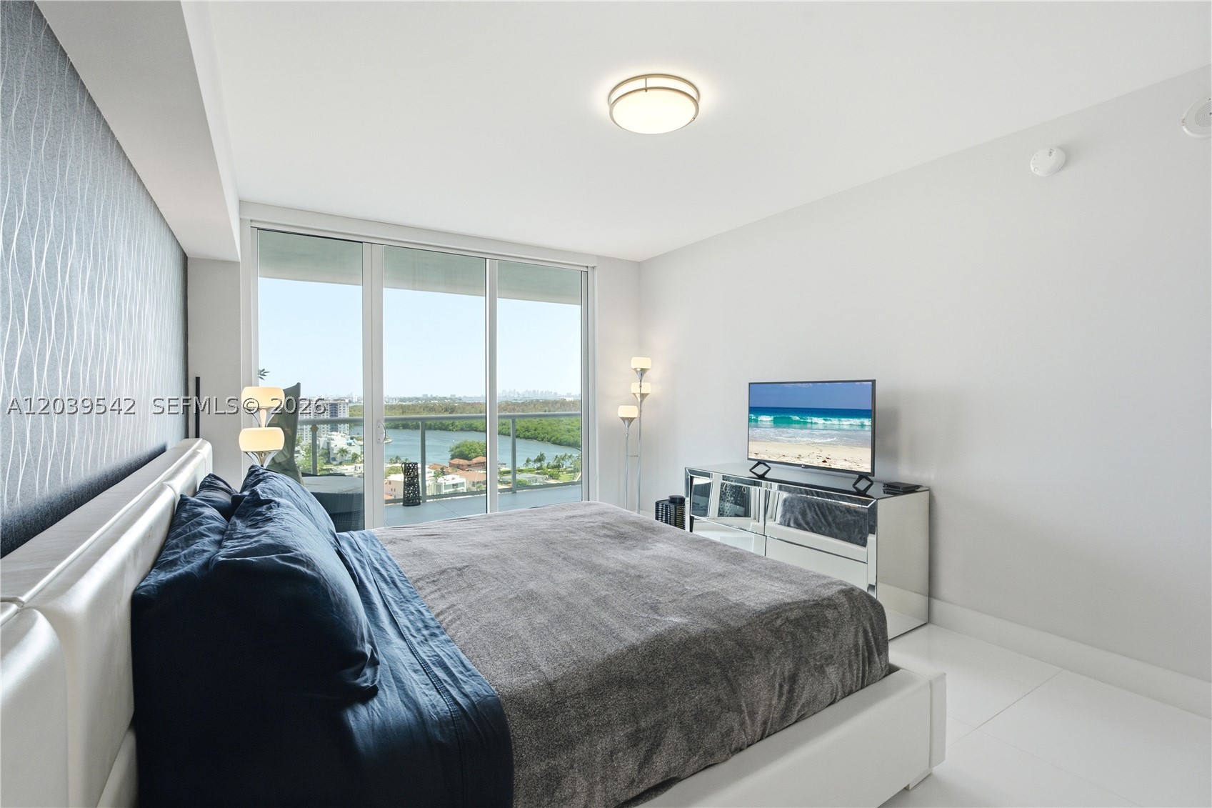 400 Sunny Isles Blvd #1817 Sunny Isles Beach, FL 33160