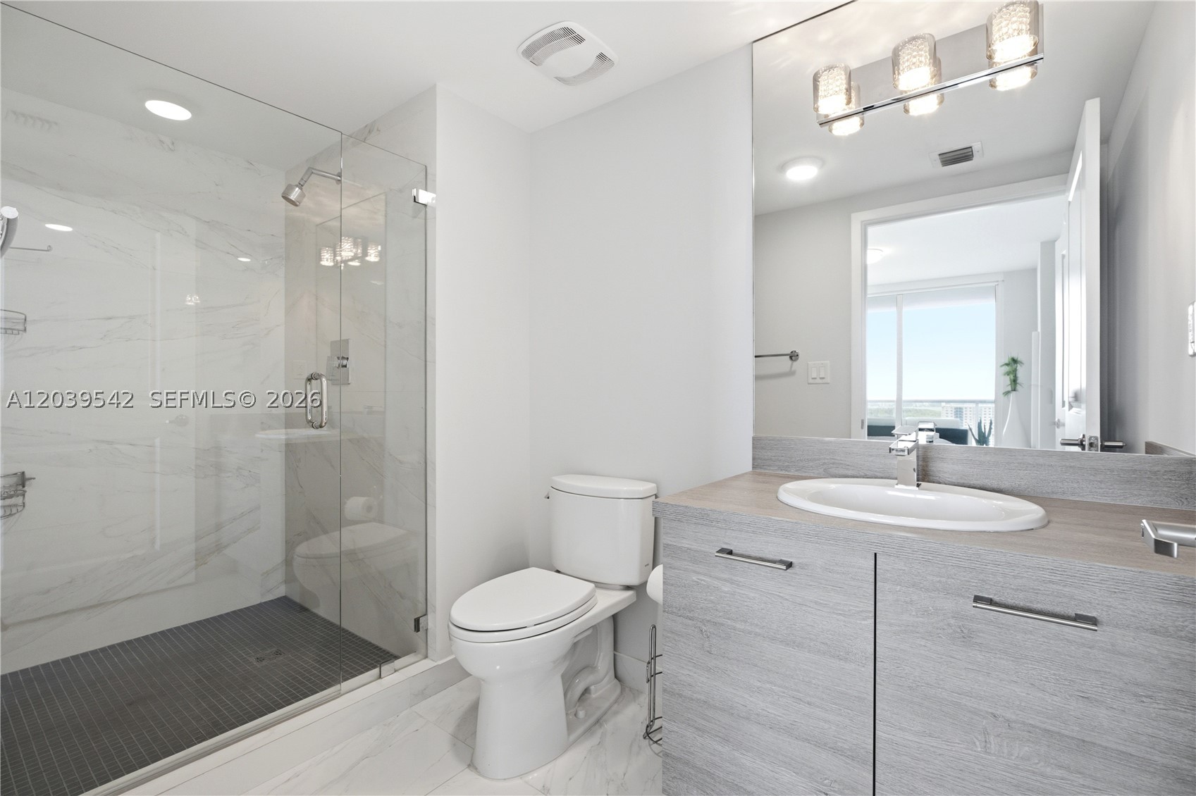 400 Sunny Isles Blvd #1817 Sunny Isles Beach, FL 33160
