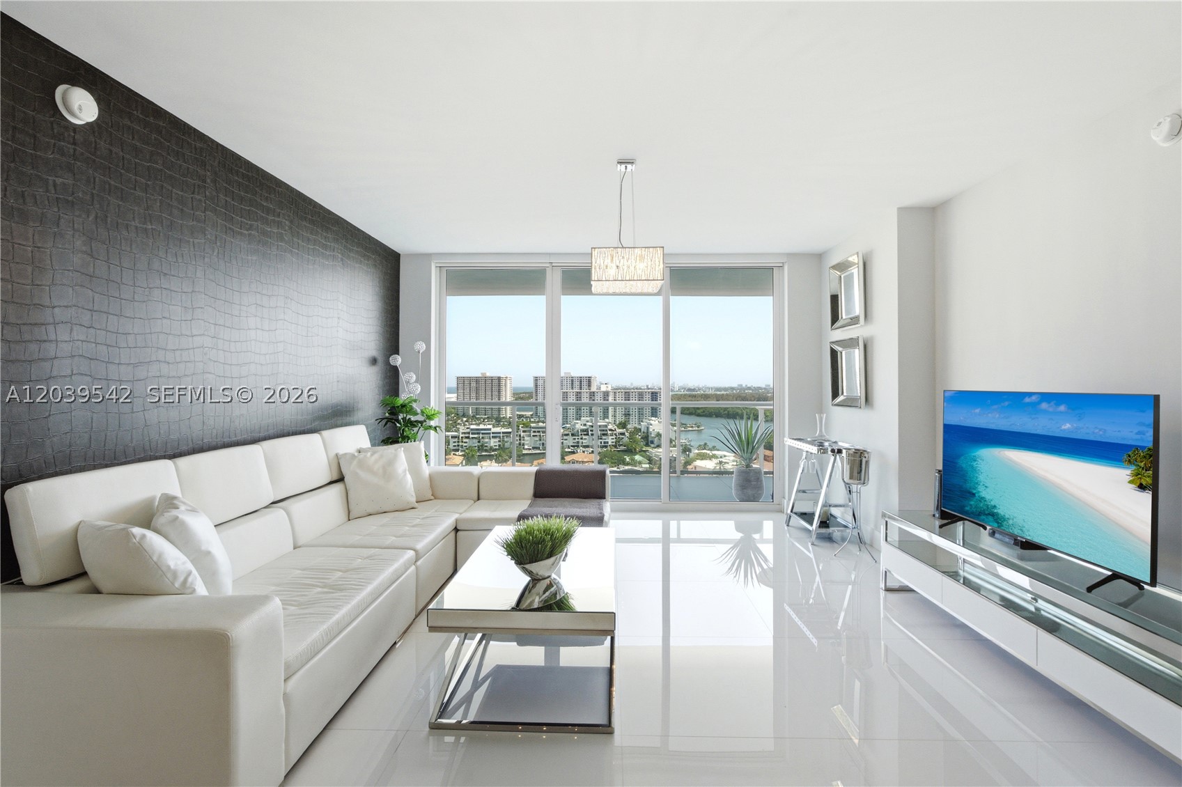 400 Sunny Isles Blvd #1817 Sunny Isles Beach, FL 33160