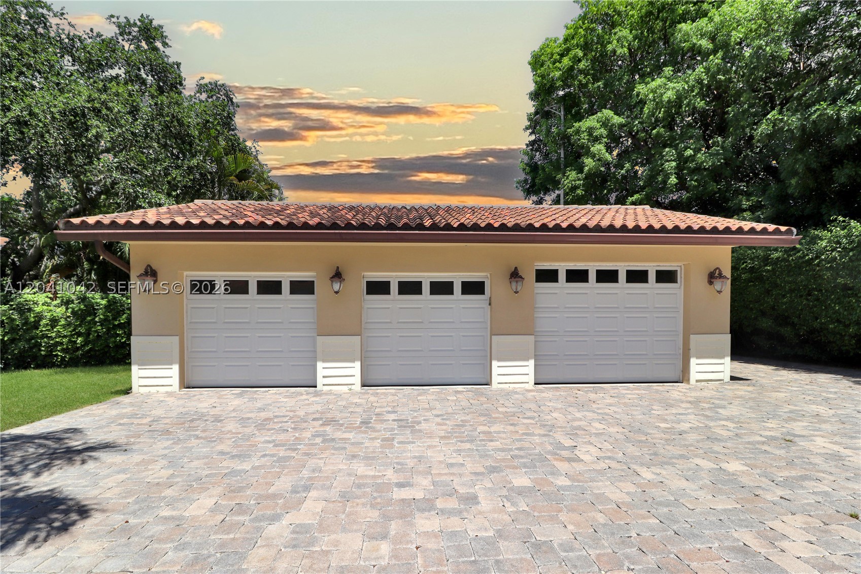 15144 SW 72nd Ct Palmetto Bay, FL 33158