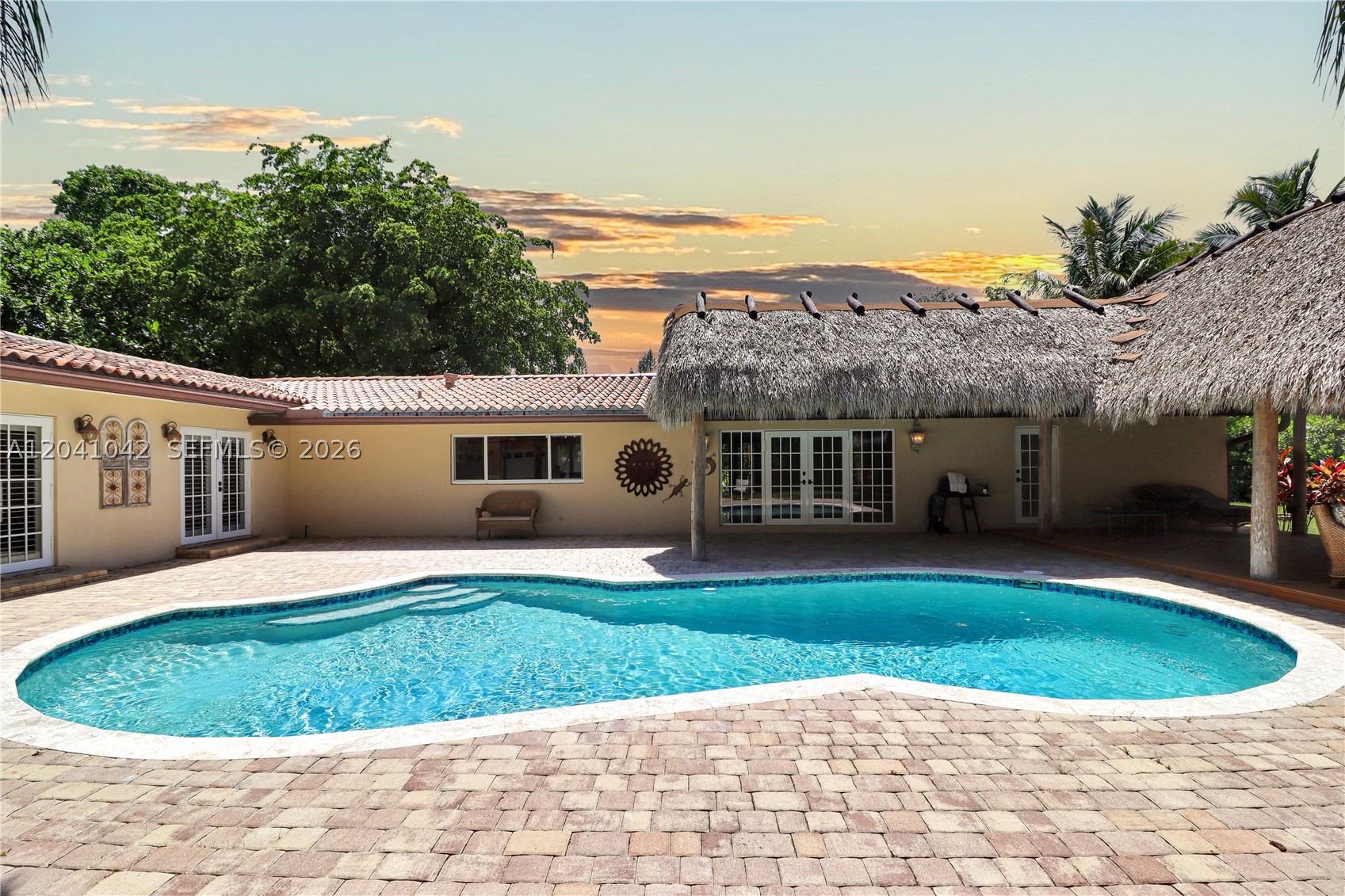 15144 SW 72nd Ct Palmetto Bay, FL 33158