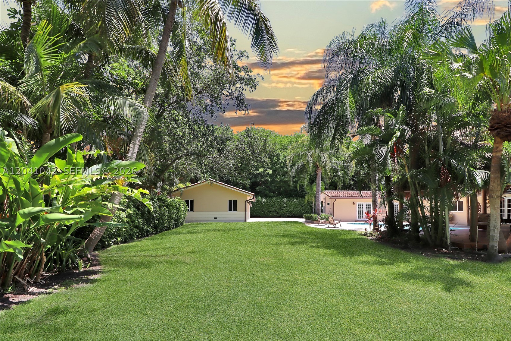 15144 SW 72nd Ct Palmetto Bay, FL 33158
