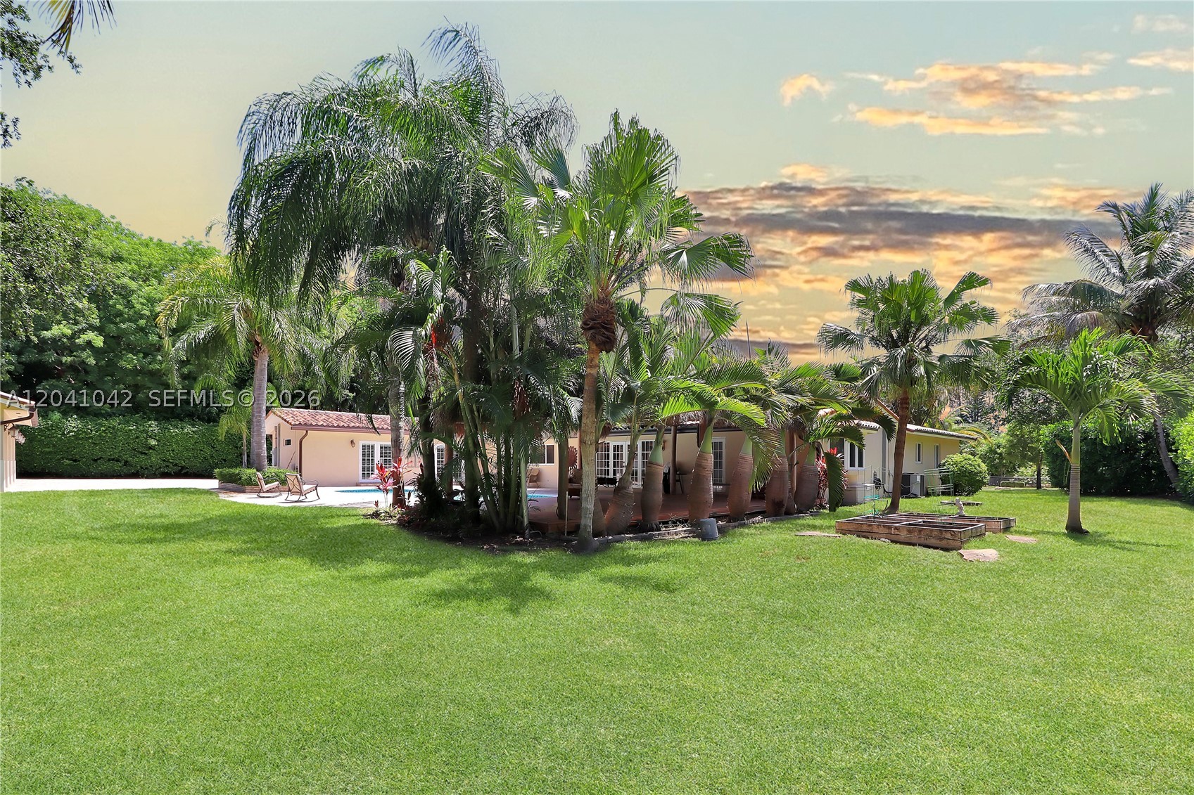 15144 SW 72nd Ct Palmetto Bay, FL 33158
