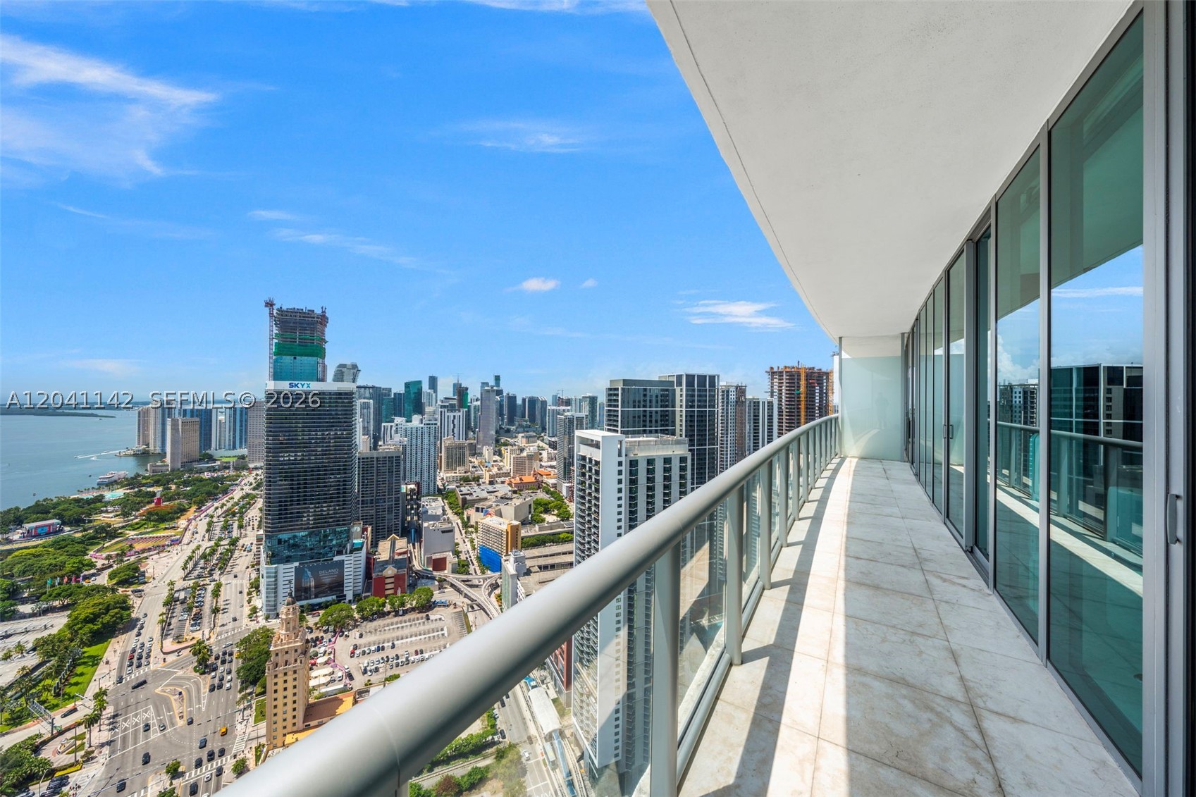 888 Biscayne Blvd #5404 Miami, FL 33132