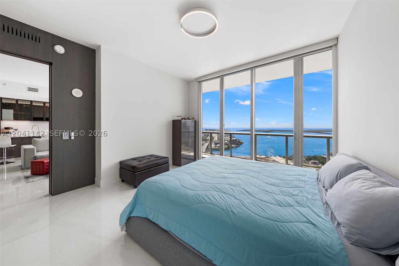 888 Biscayne Blvd #5404 Miami, FL 33132