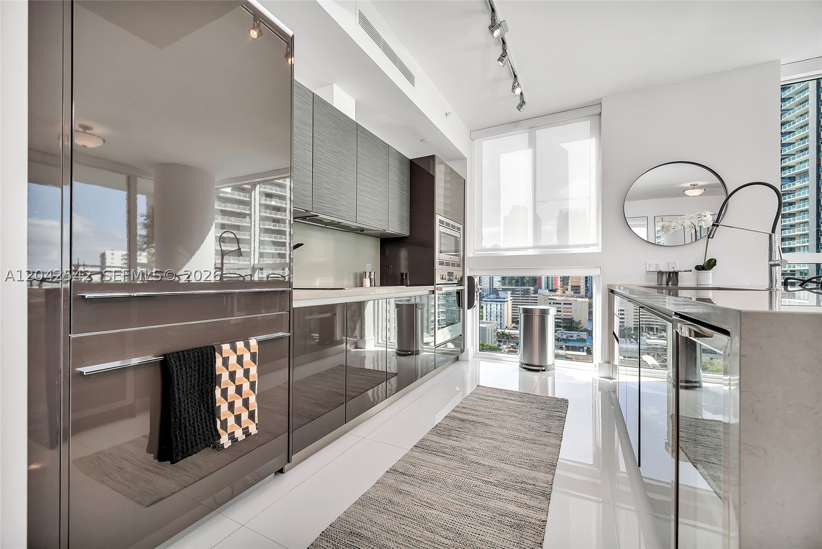 image The Bond on Brickell11