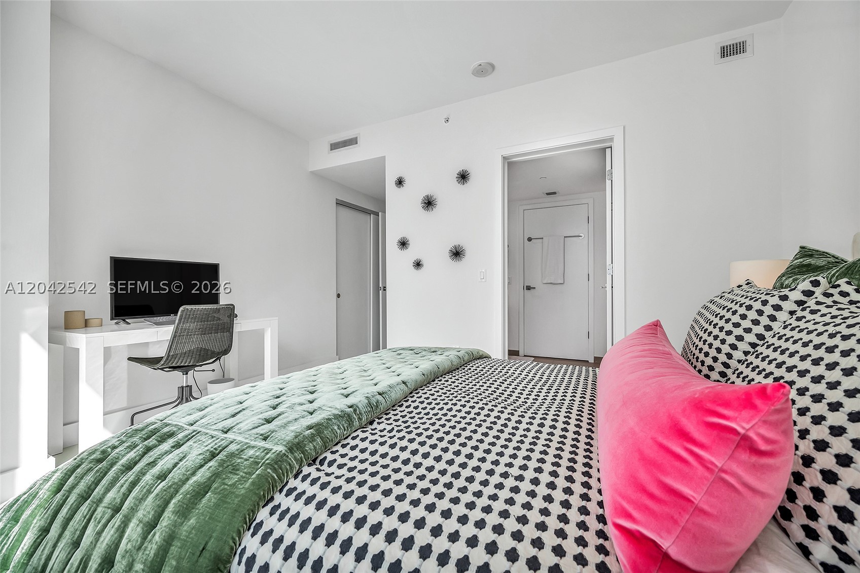 image The Bond on Brickell16