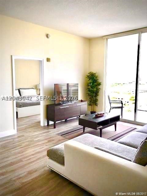 image The Venture at Aventura0