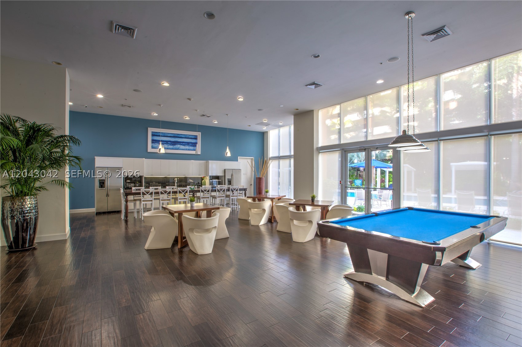 image The Venture at Aventura19