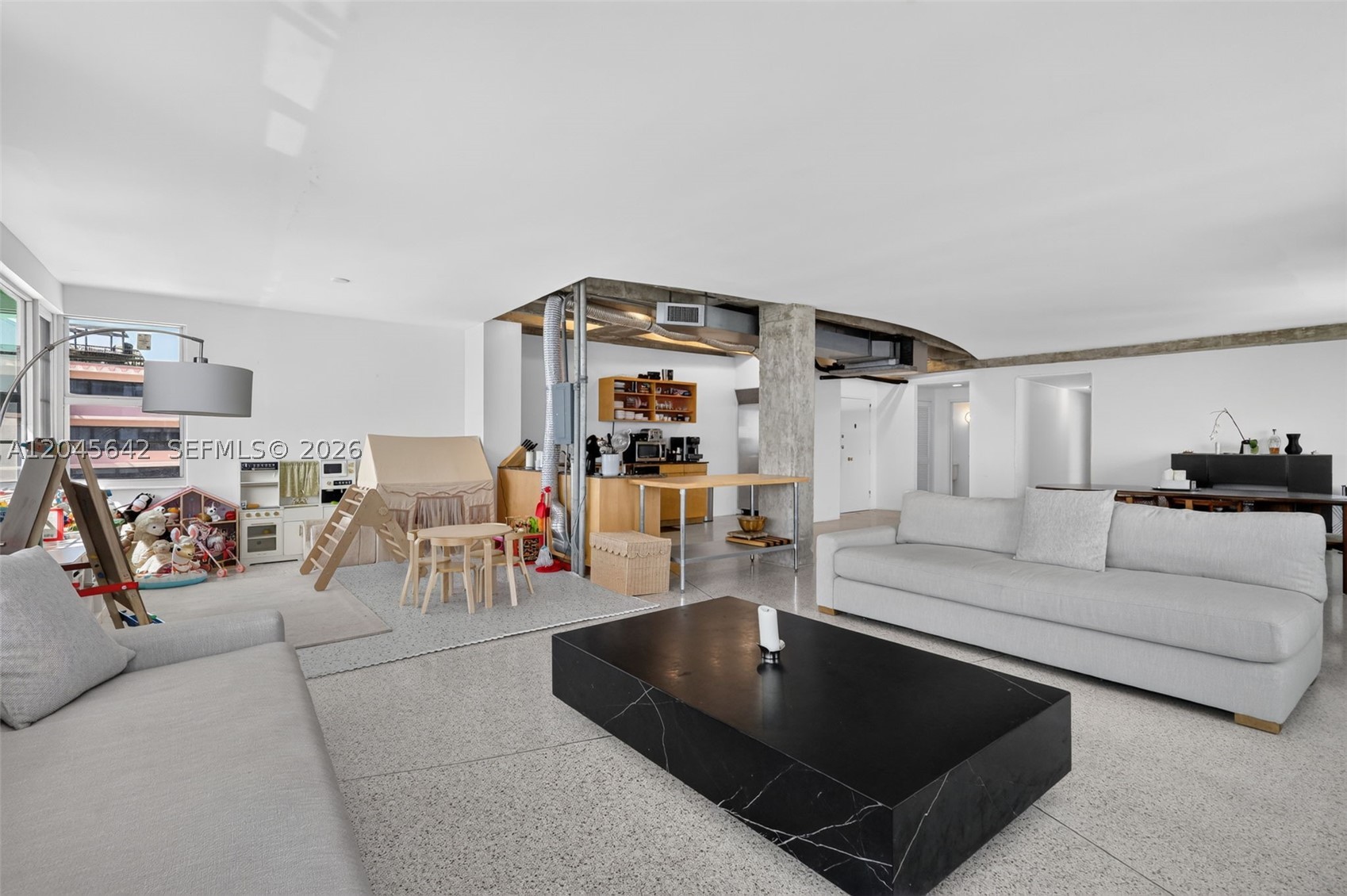 5255 Collins Ave #12E Miami Beach, FL 33140