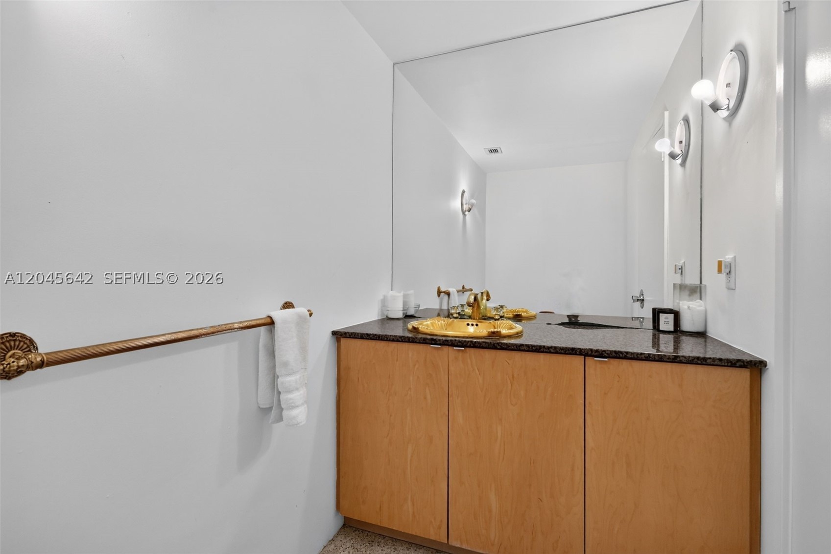 5255 Collins Ave #12E Miami Beach, FL 33140