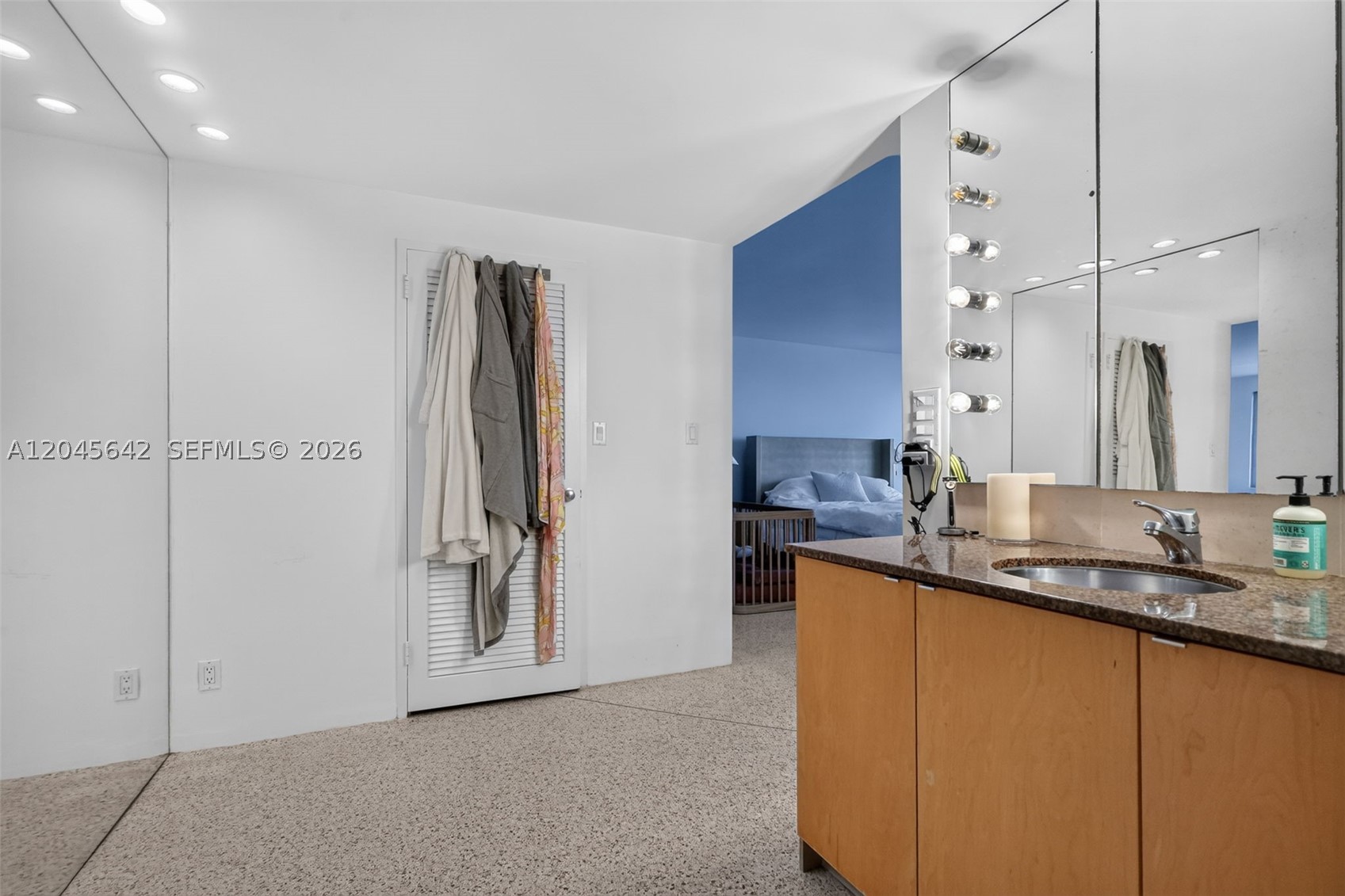 5255 Collins Ave #12E Miami Beach, FL 33140