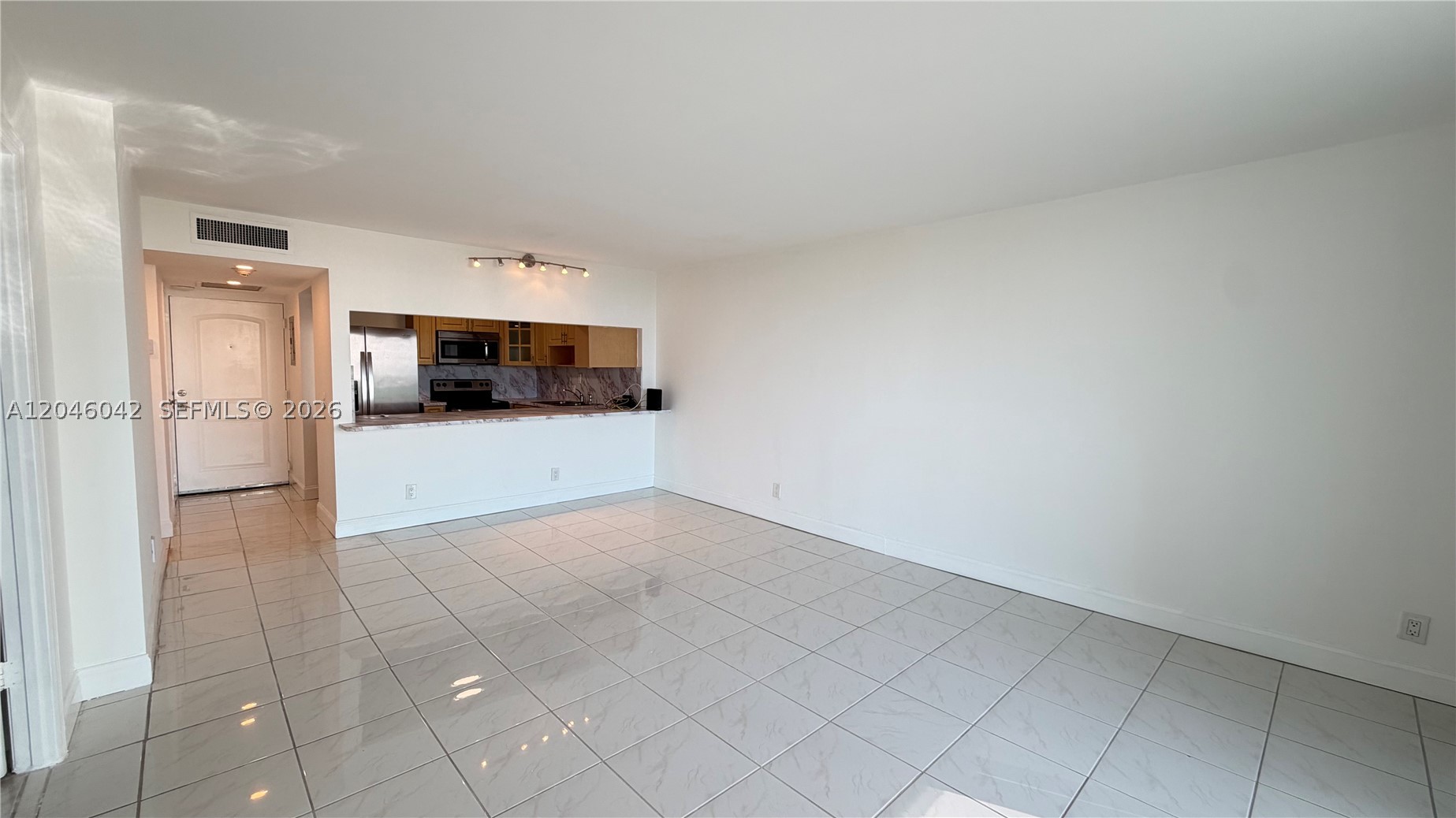 image Arlen House East12
