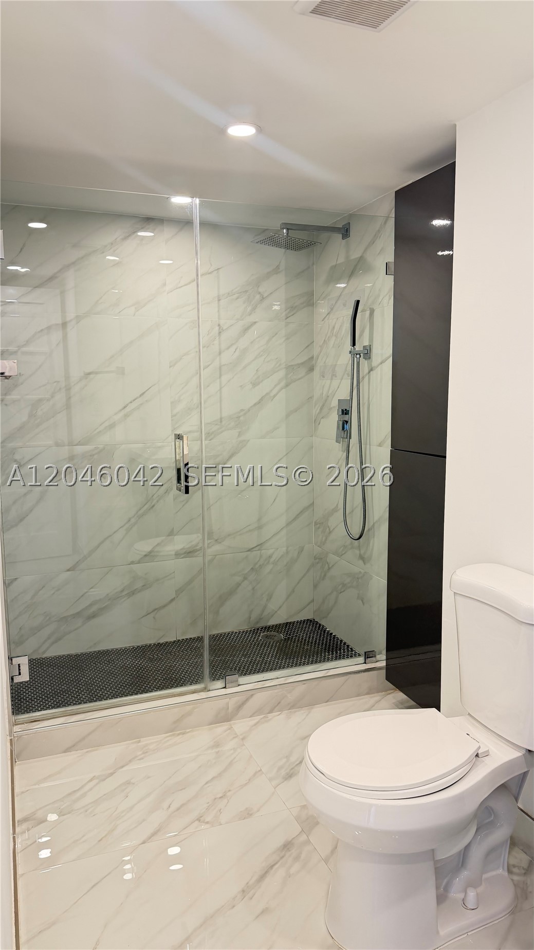 image Arlen House East14