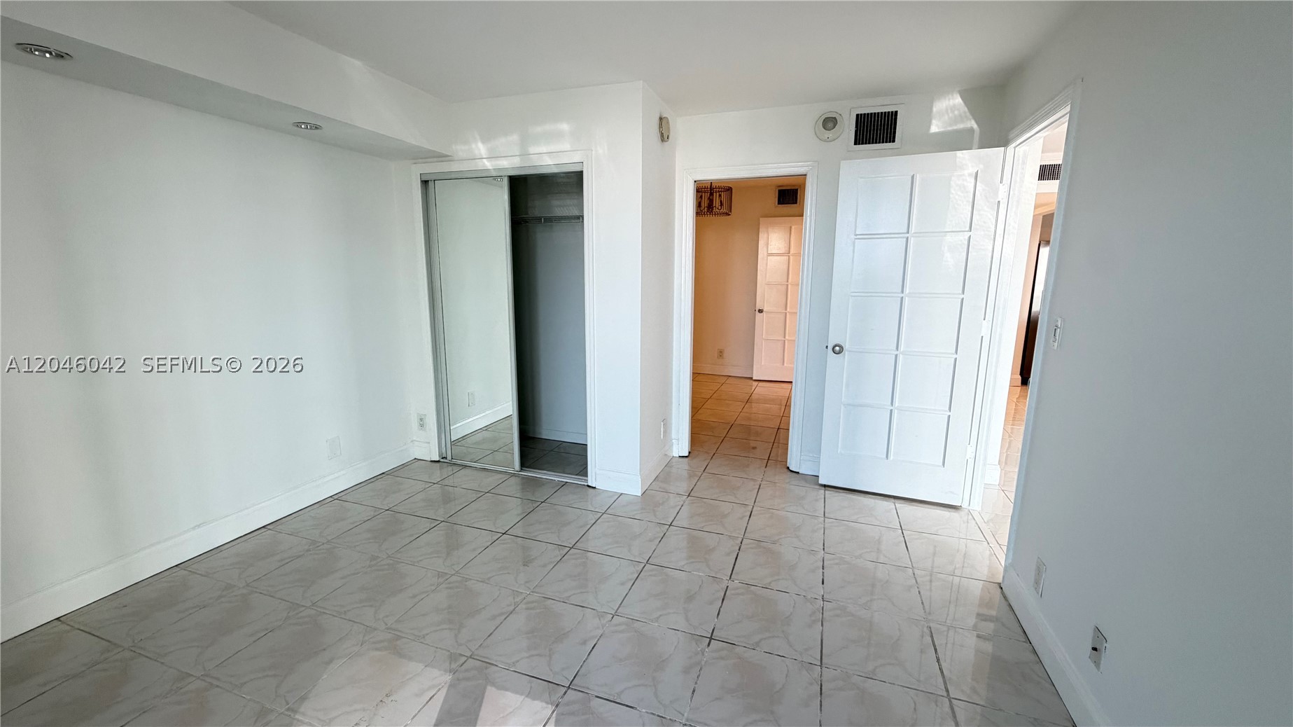 image Arlen House East17