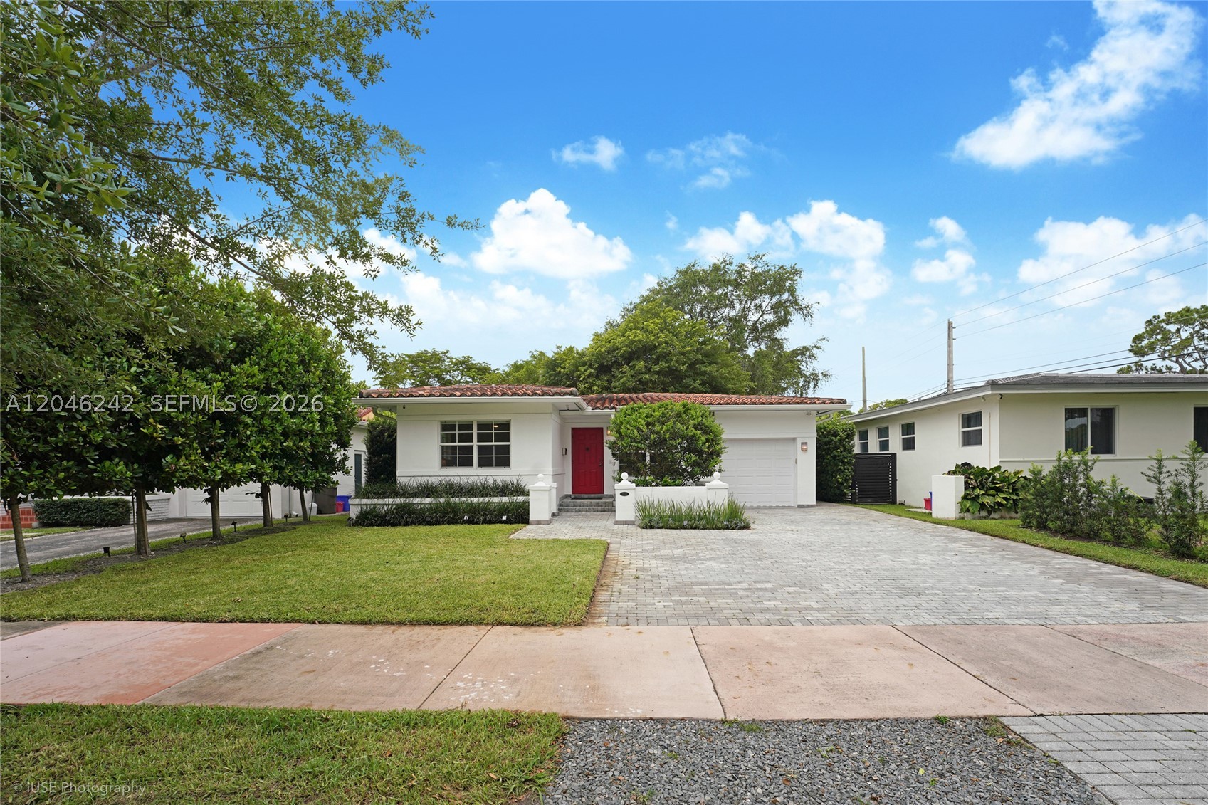 1556 Catalonia Ave