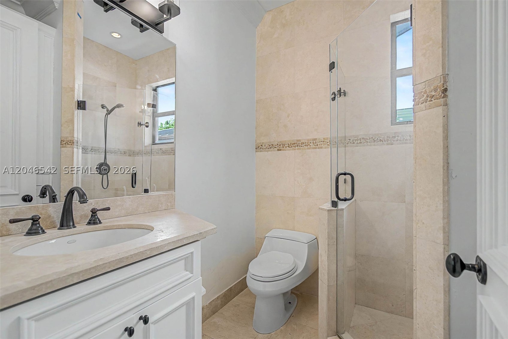 2561 Trapp Ave Miami, FL 33133