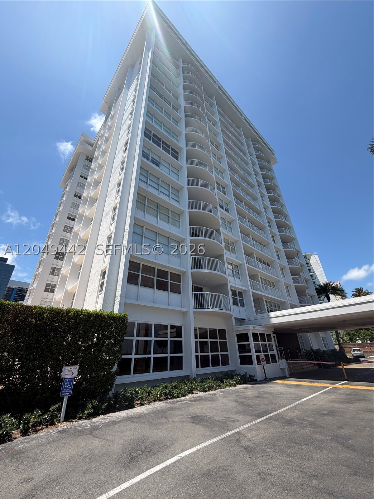 1420 Brickell Bay Dr #1005C