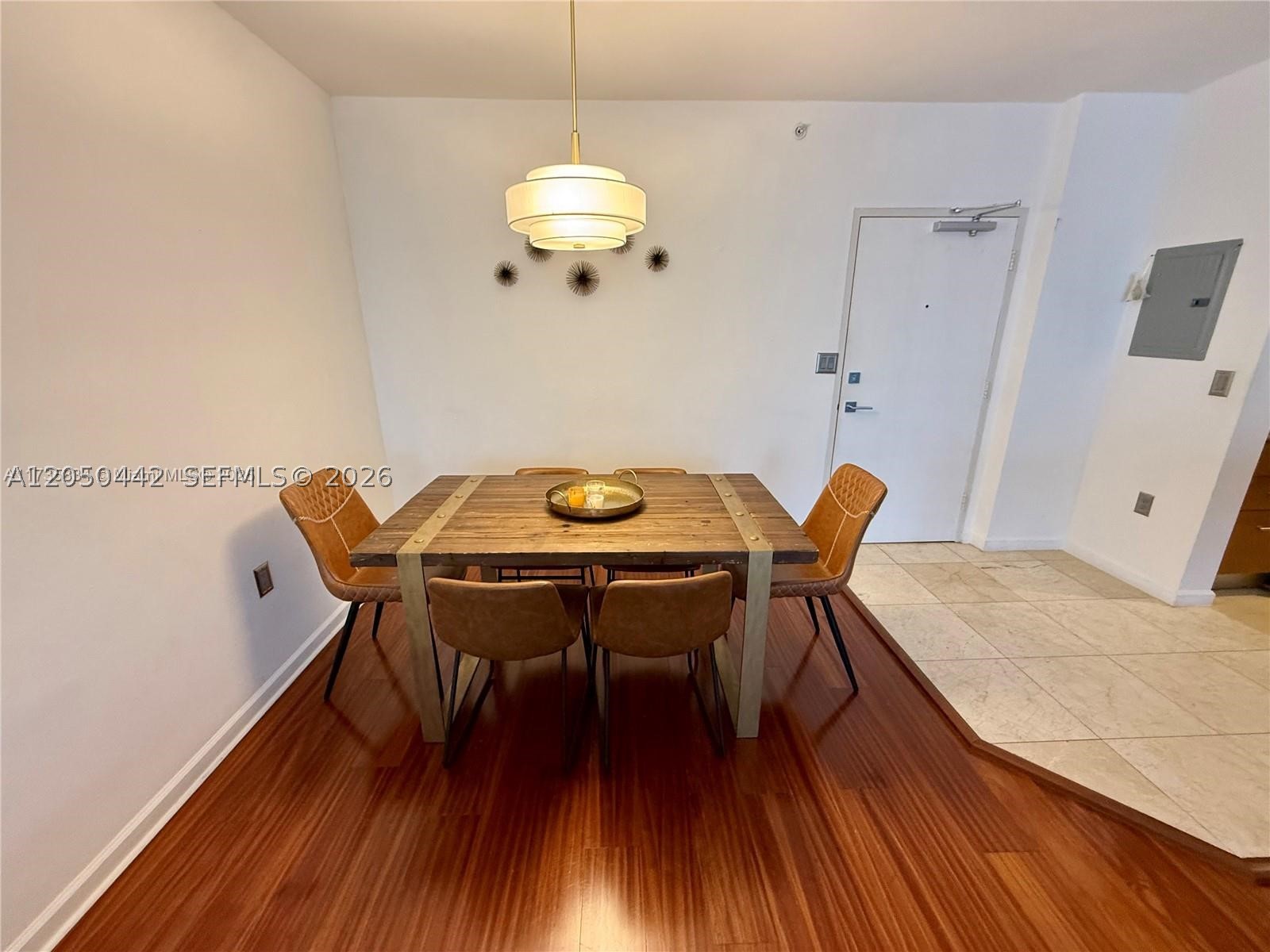 image Harbour House14