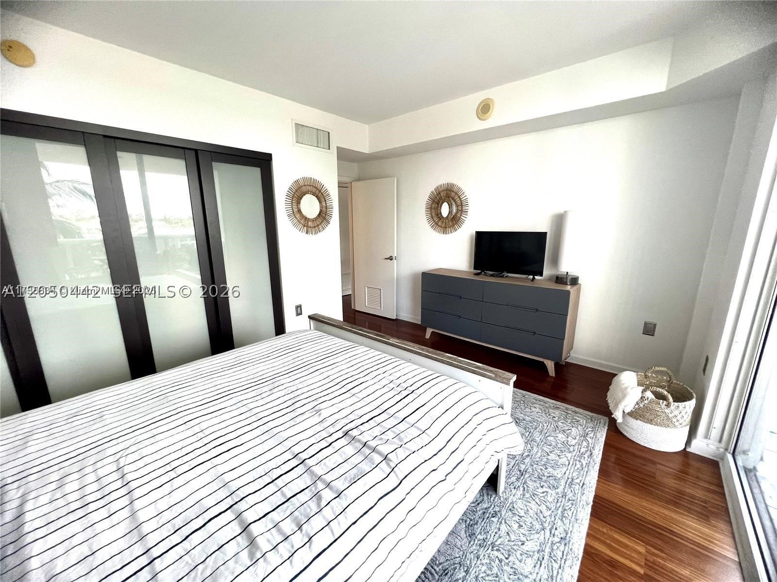 image Harbour House22