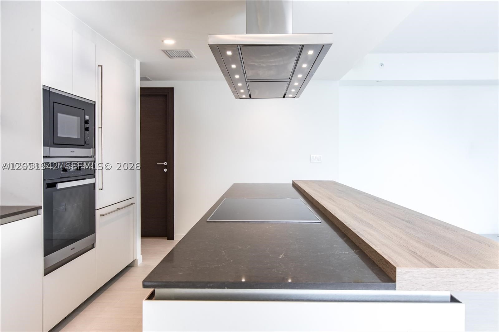 image Brickell Flatiron7