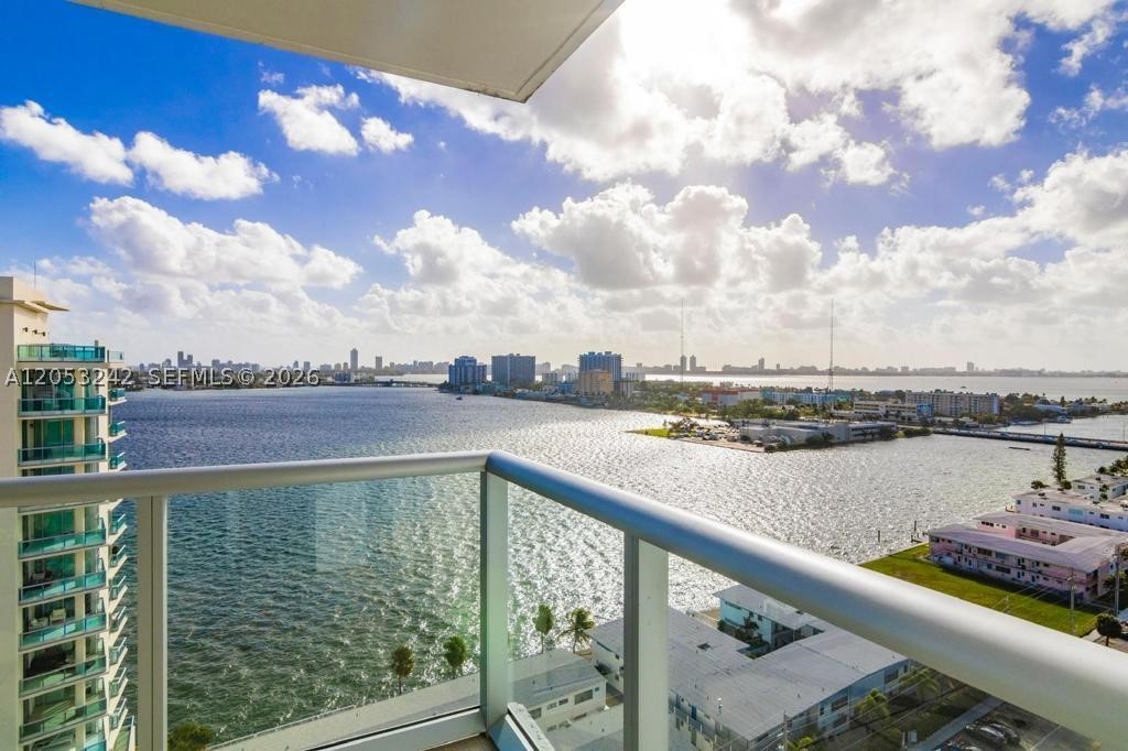 image Eloquence on the Bay16
