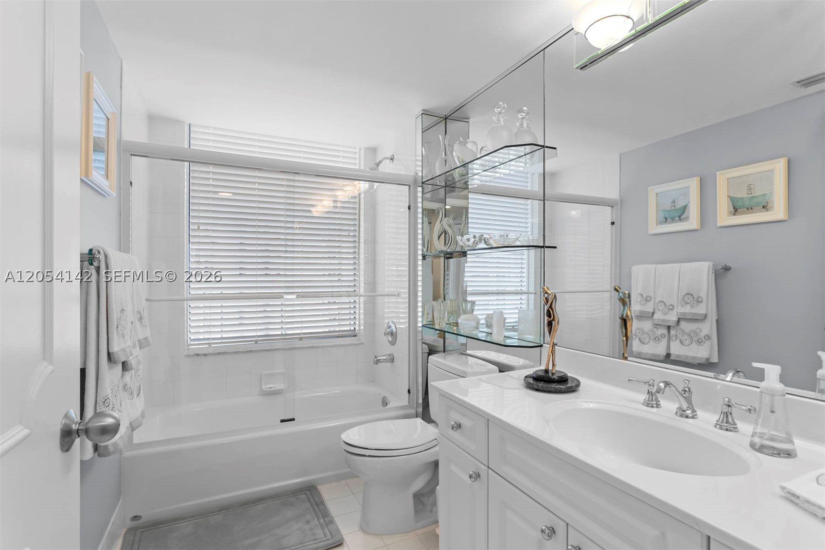 21205 Yacht Clb Dr #2403 Aventura, FL 33180