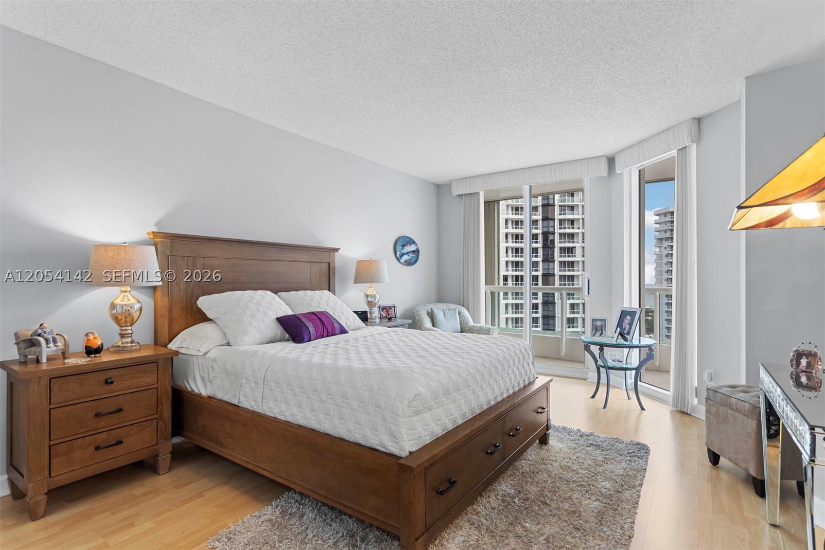 21205 Yacht Clb Dr #2403 Aventura, FL 33180