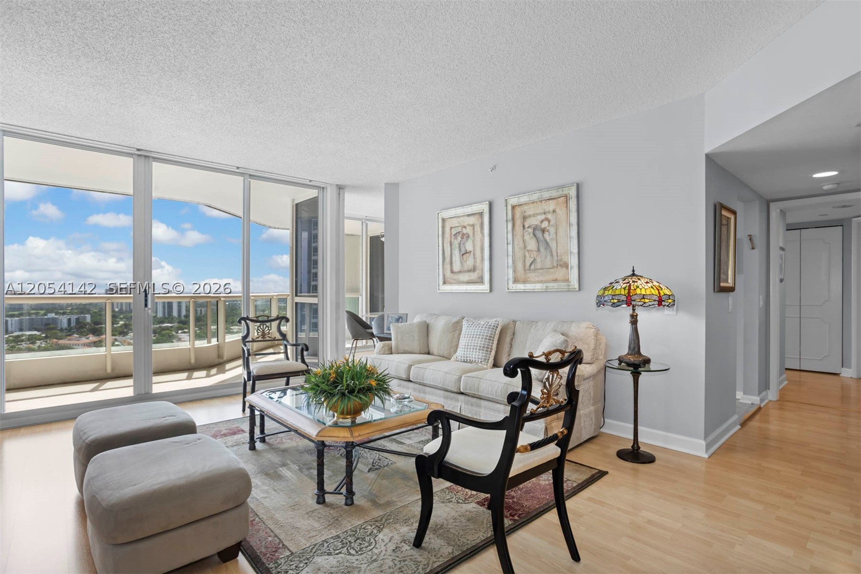 21205 Yacht Clb Dr #2403 Aventura, FL 33180