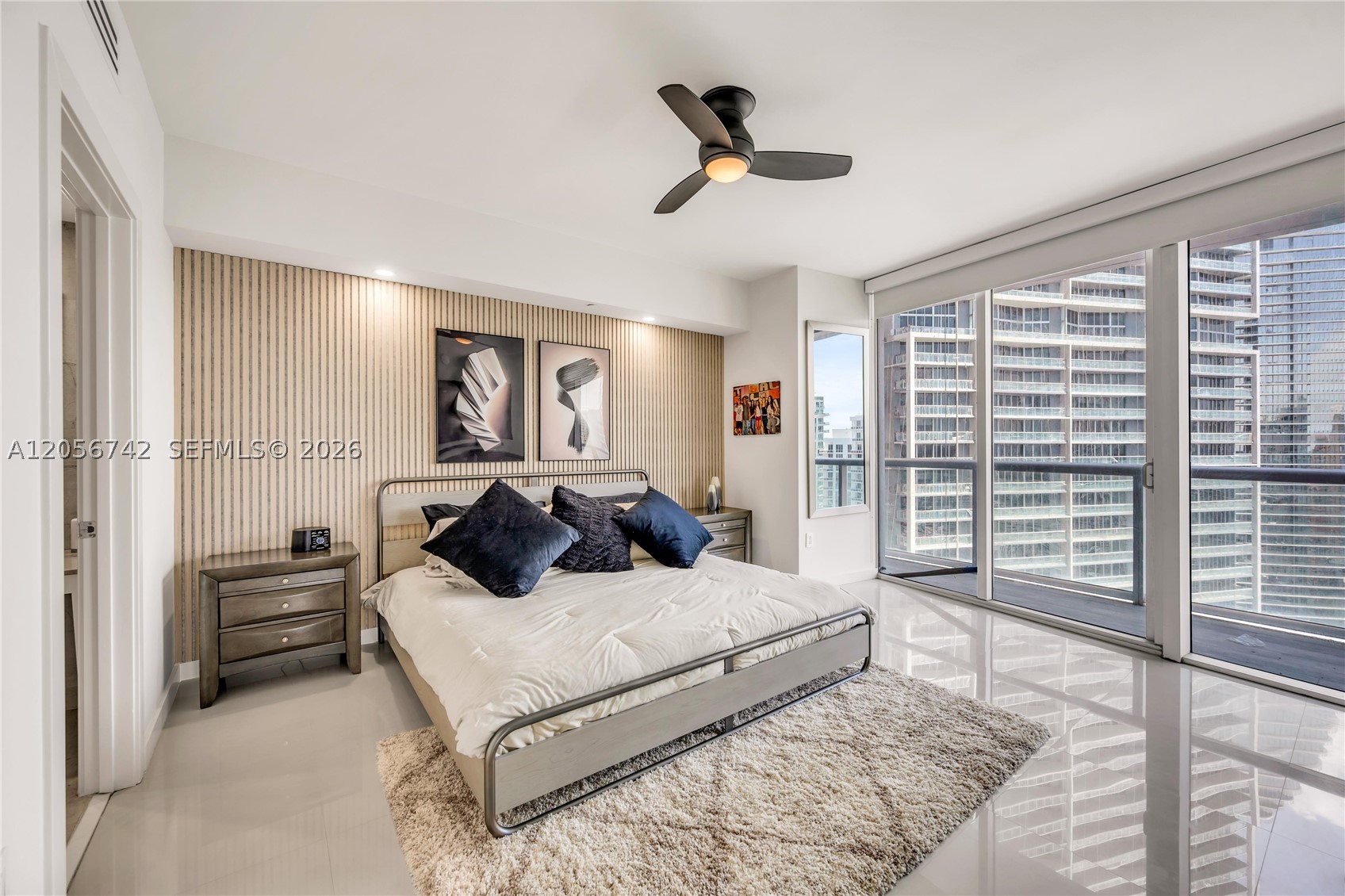 image Icon Brickell II16
