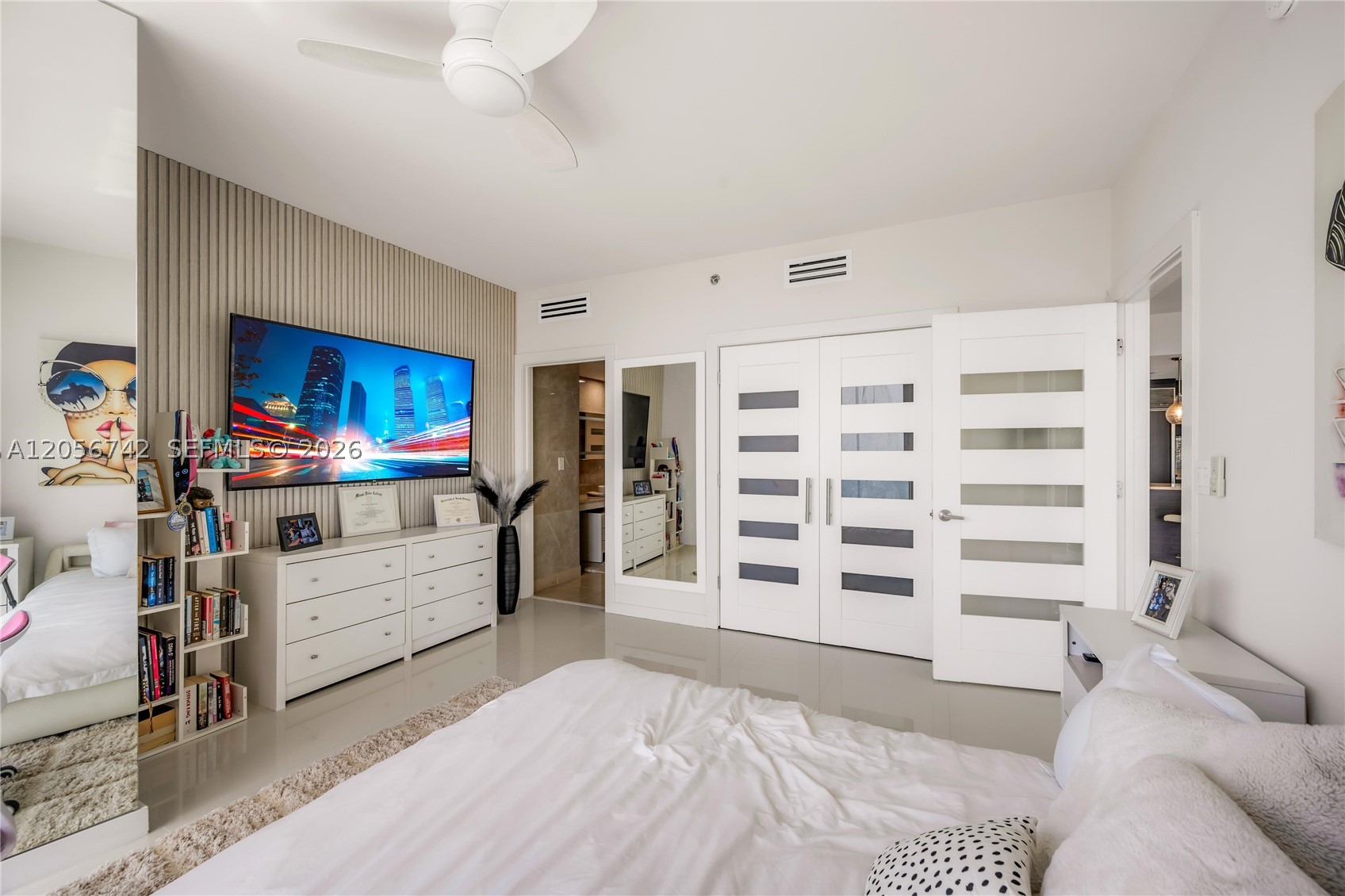 image Icon Brickell II23