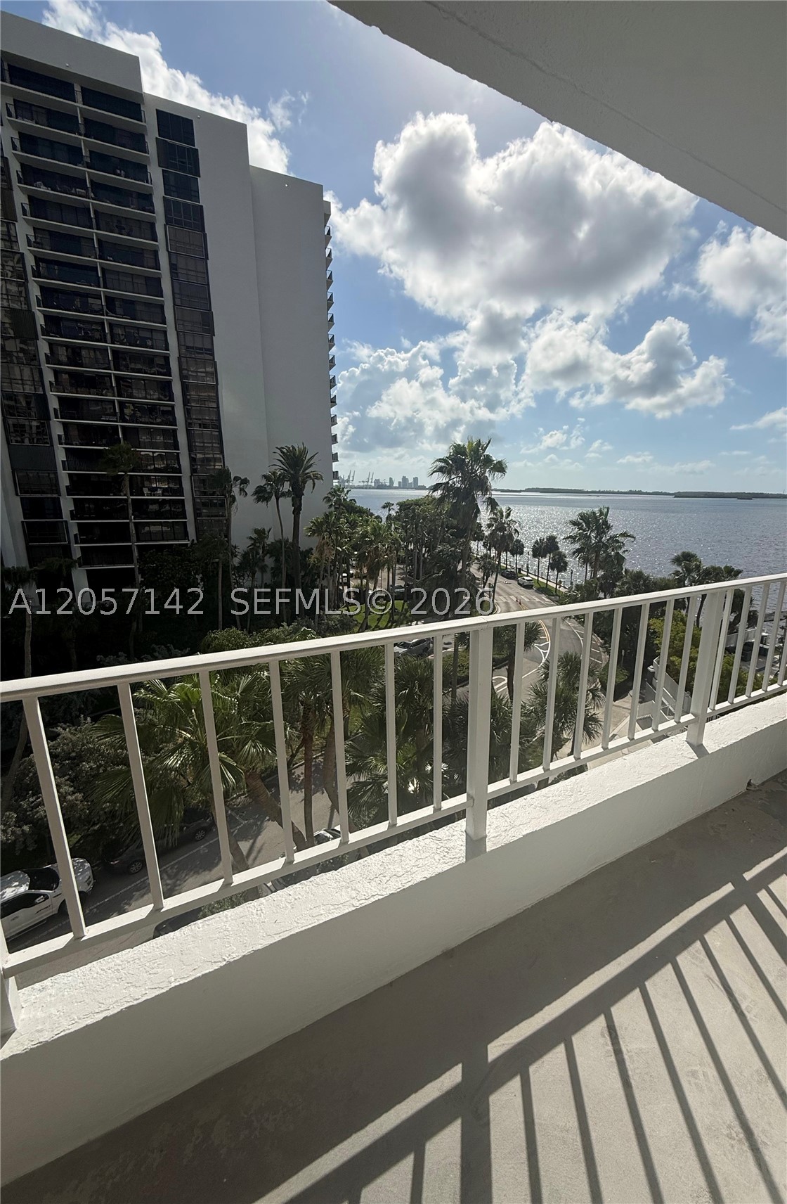 image Brickell Harbour0