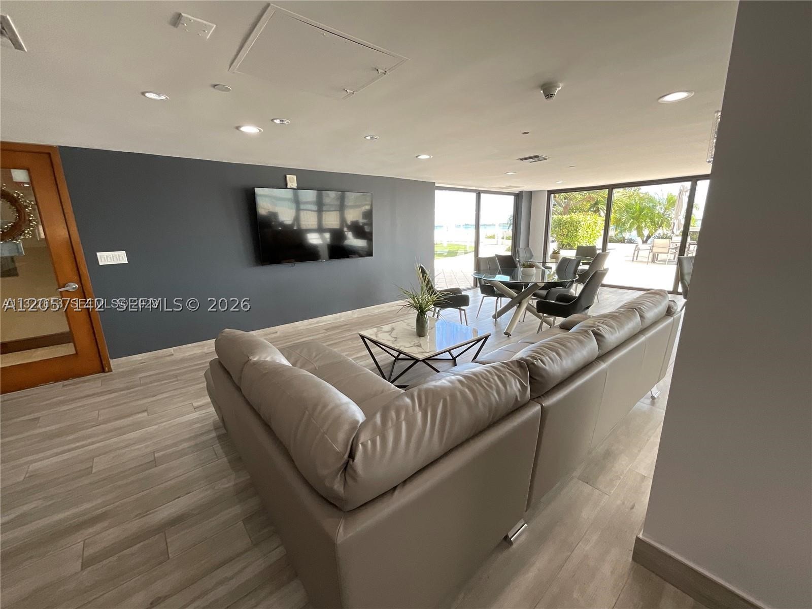 image Brickell Harbour23