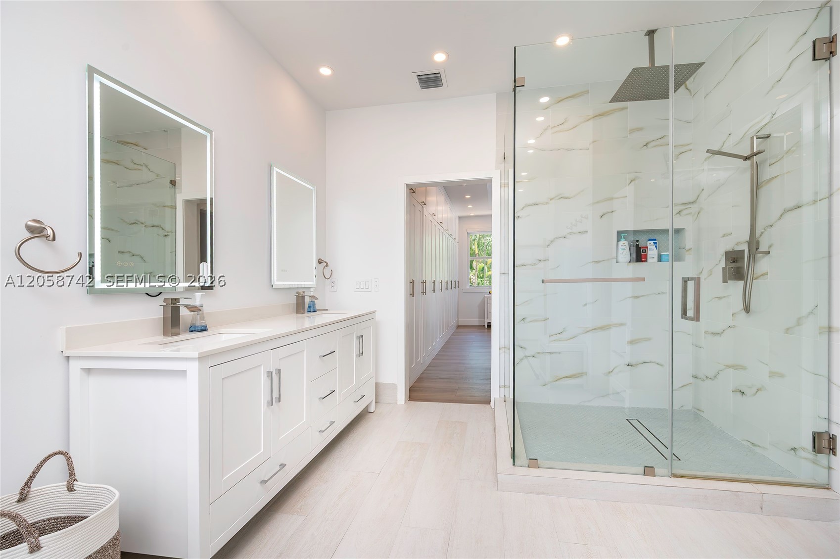 8425 SW 138th St Palmetto Bay, FL 33158