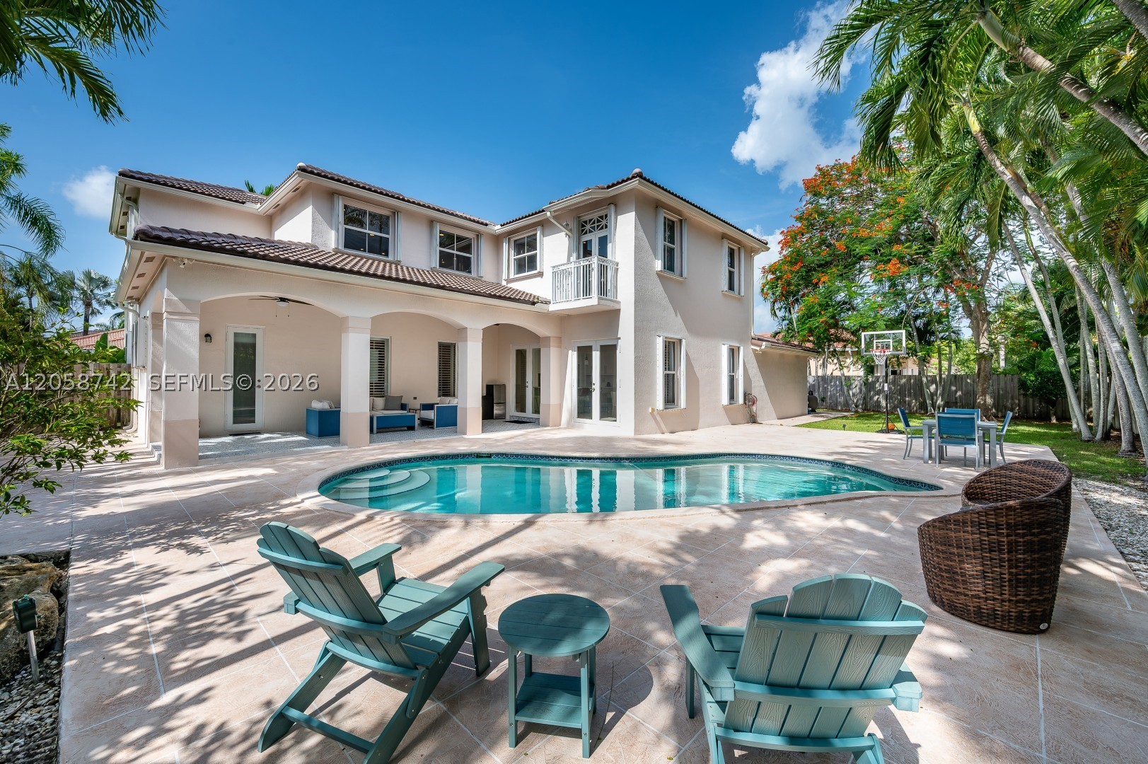8425 SW 138th St Palmetto Bay, FL 33158