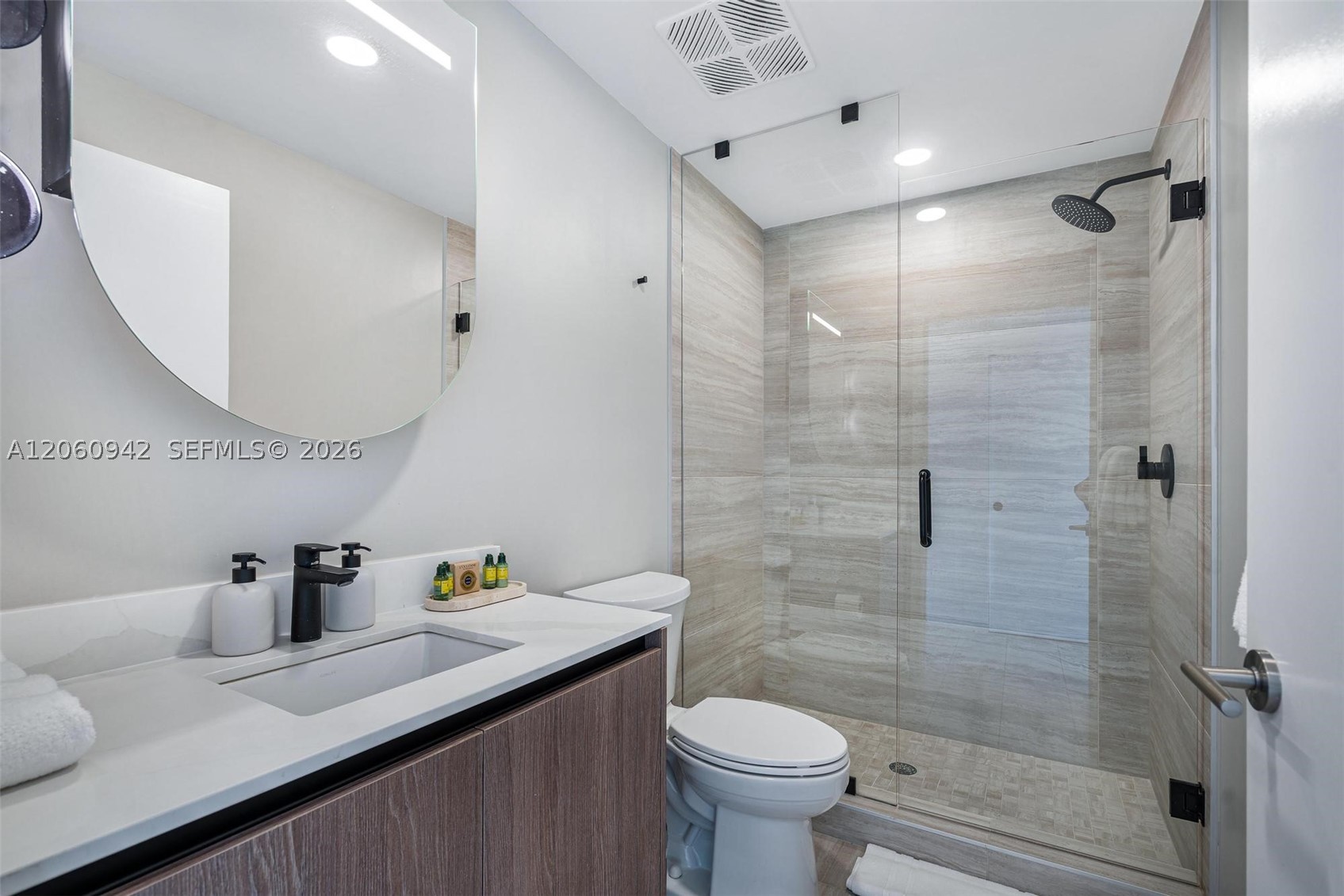 580 72nd St #1410 Miami Beach, FL 33141