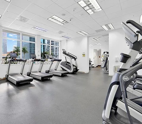 image The Club at Brickell Bay9