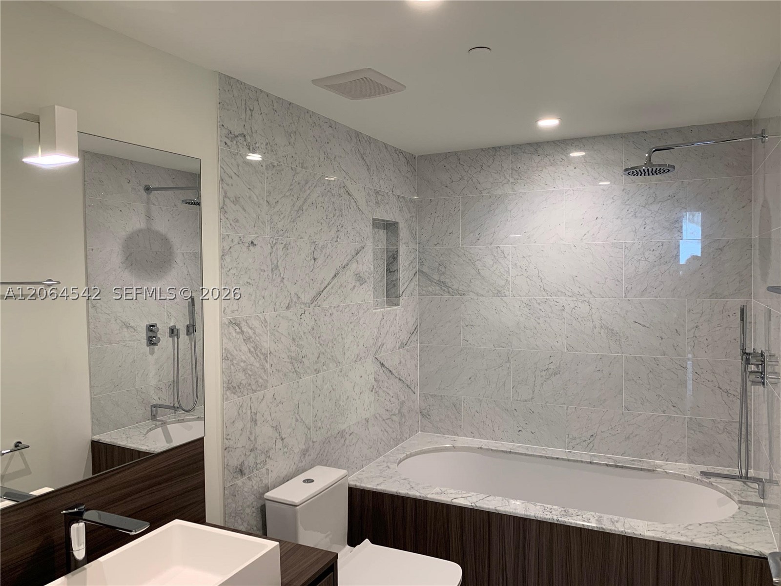 image Brickell Flatiron13