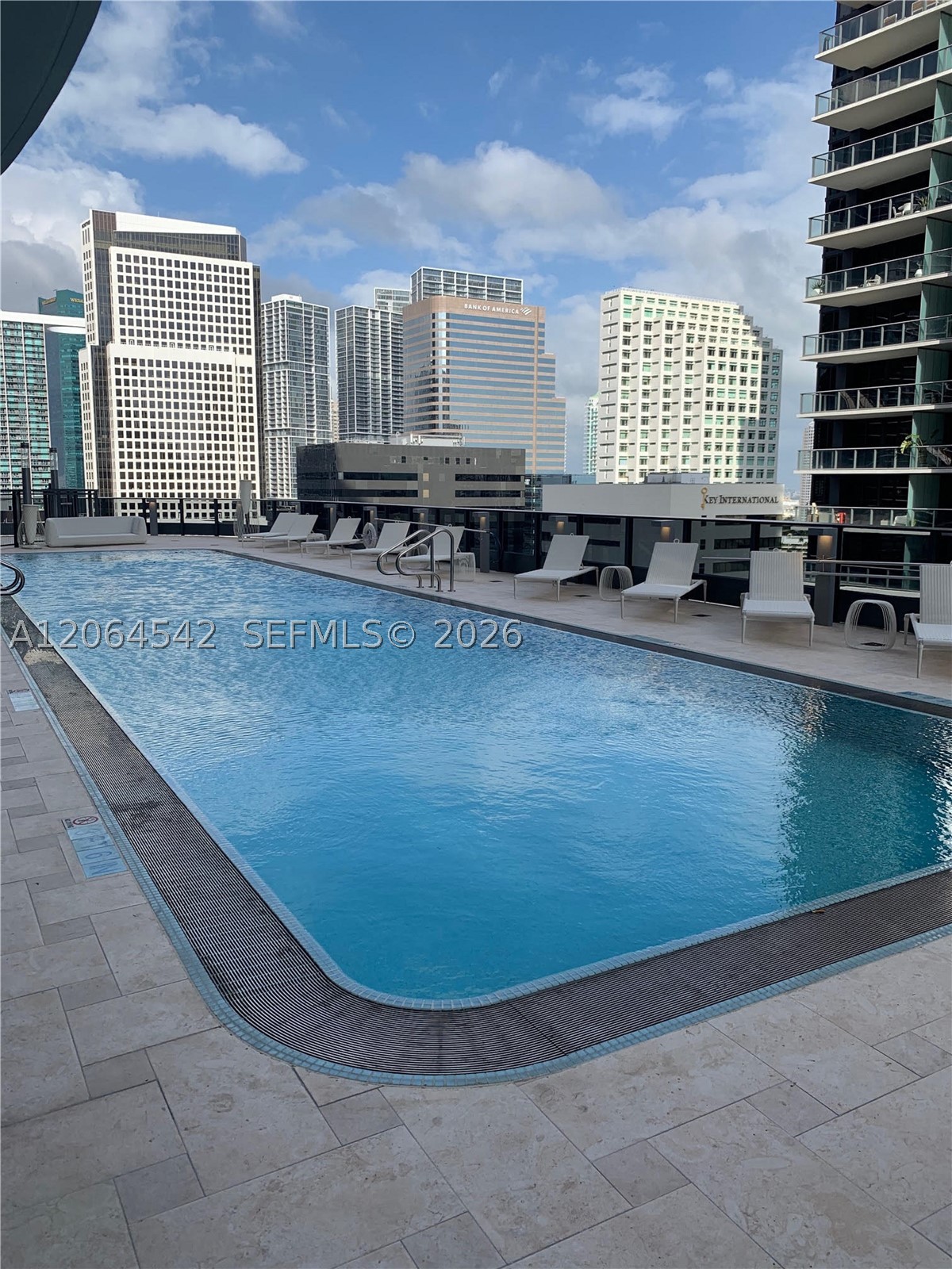 image Brickell Flatiron24
