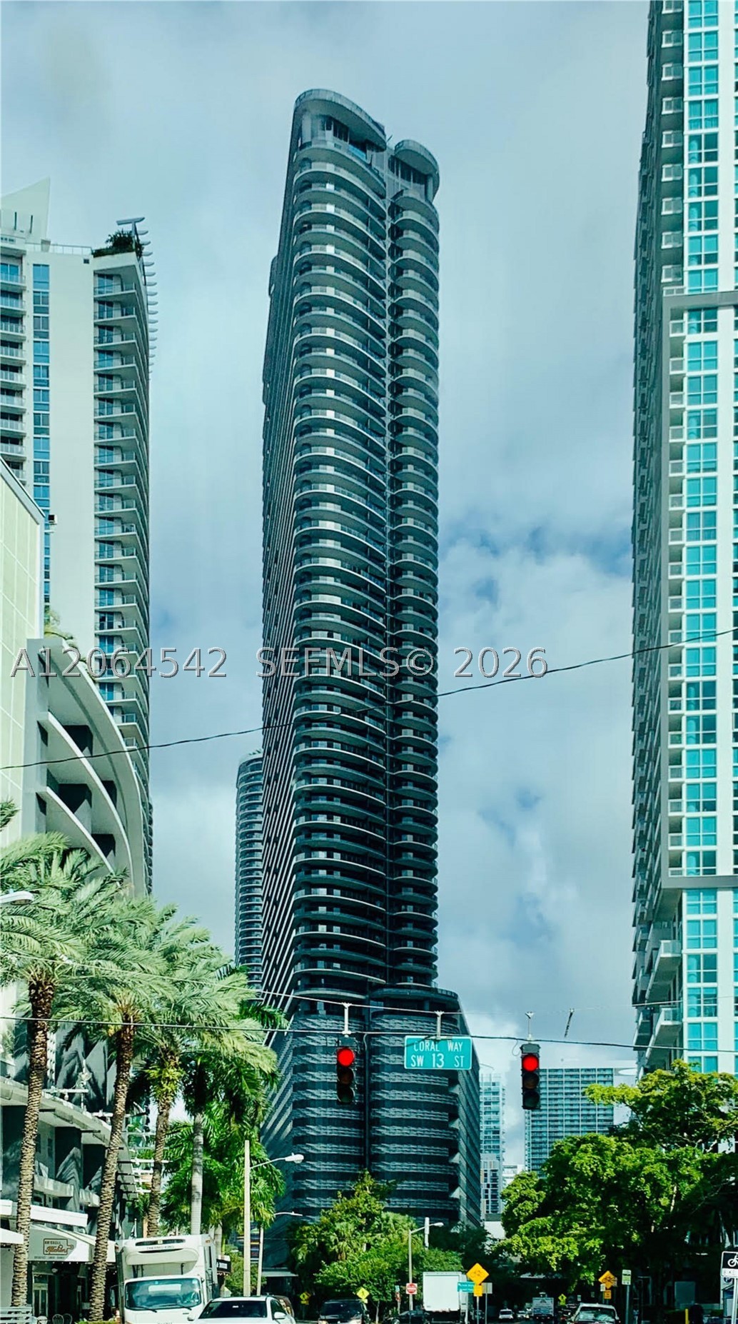 image Brickell Flatiron29