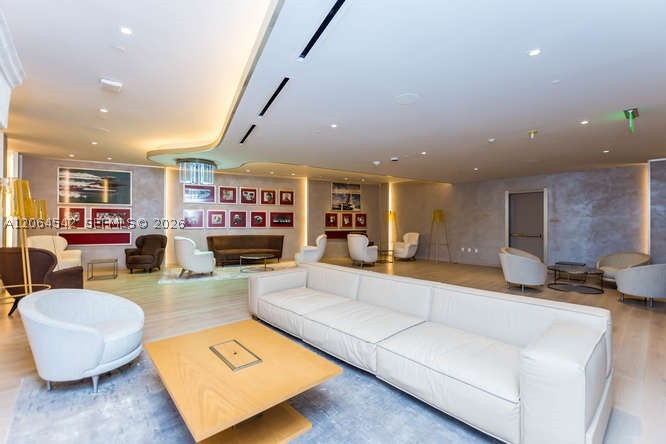 image Brickell Flatiron40