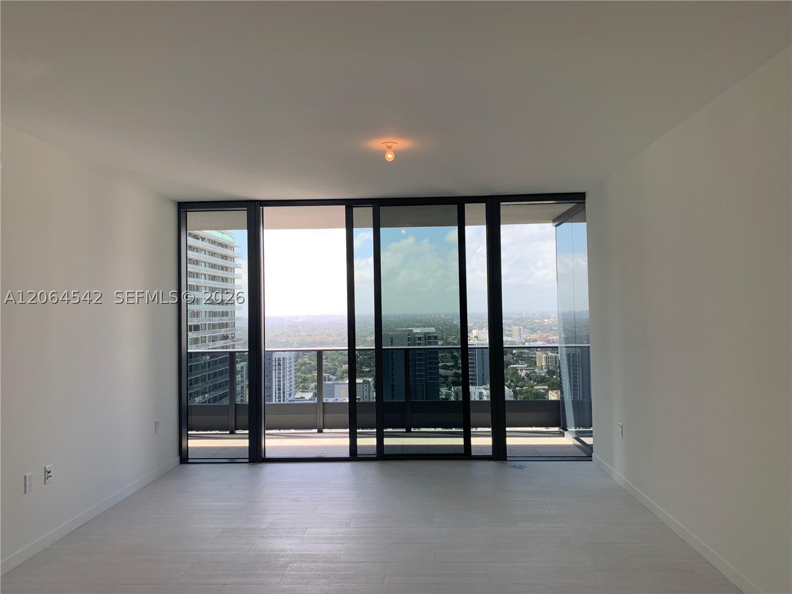 image Brickell Flatiron4
