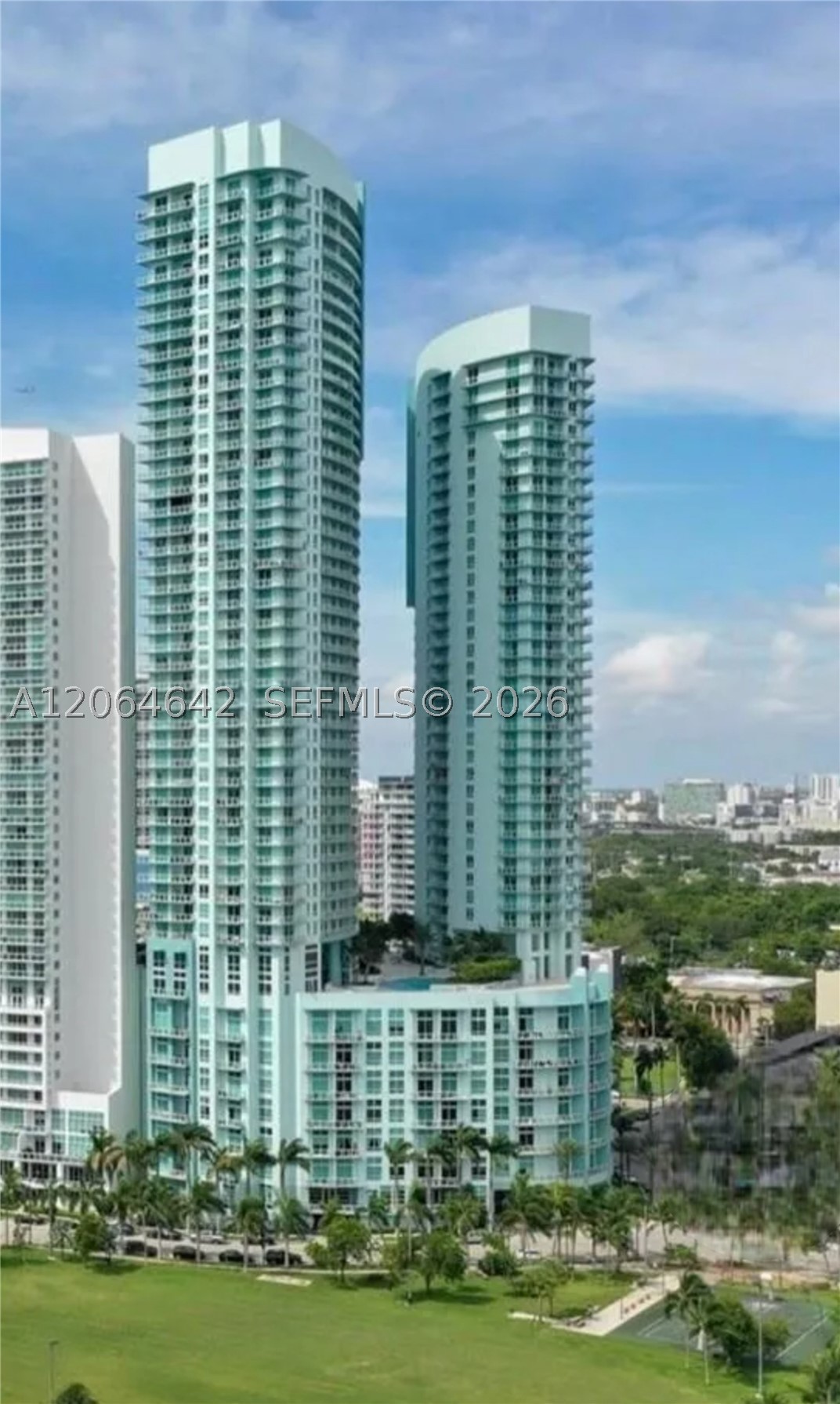1900 N Bayshore Dr #512