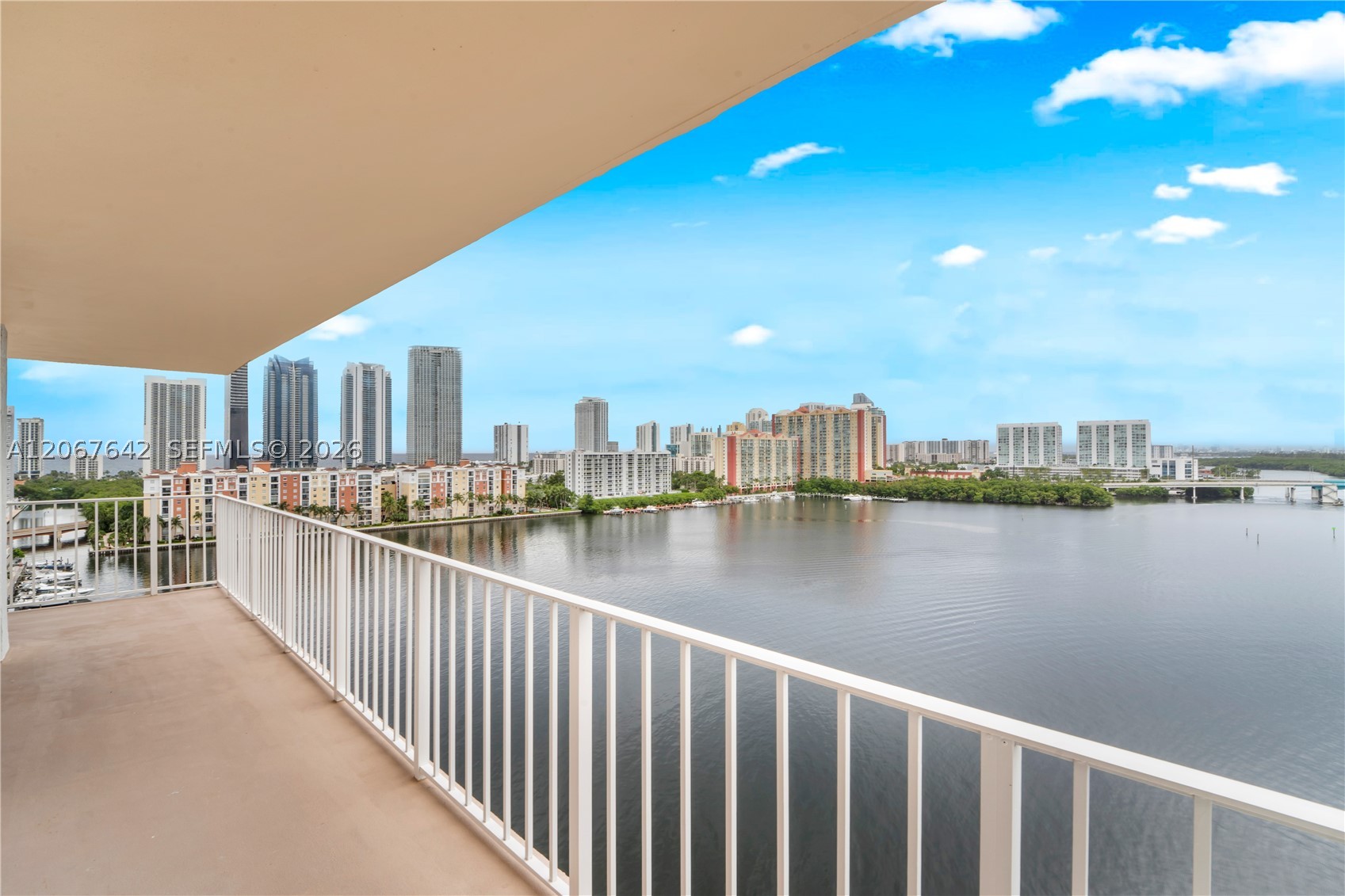 image Winston Towers 70033