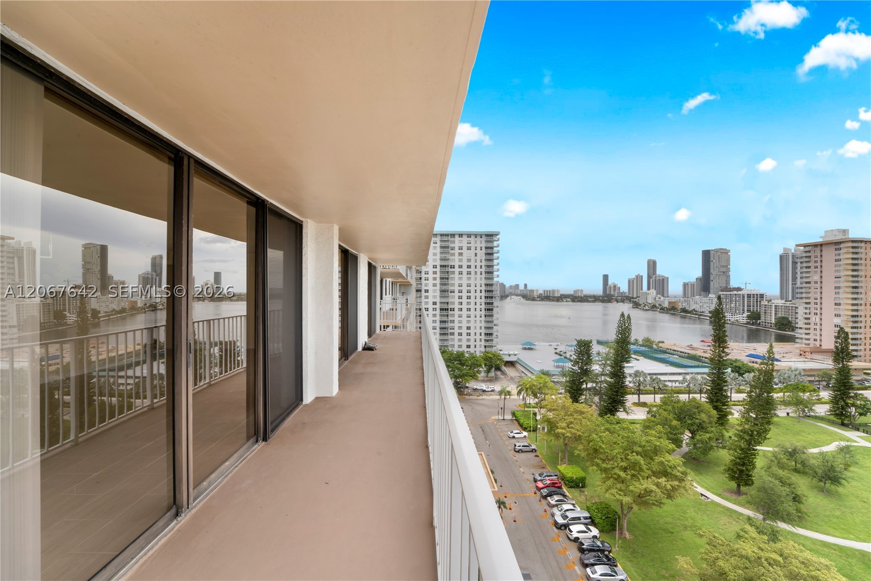 image Winston Towers 70034