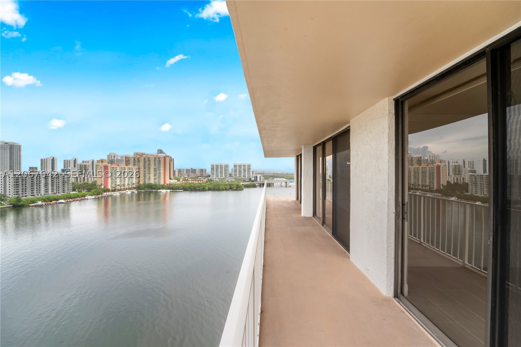 image Winston Towers 70035