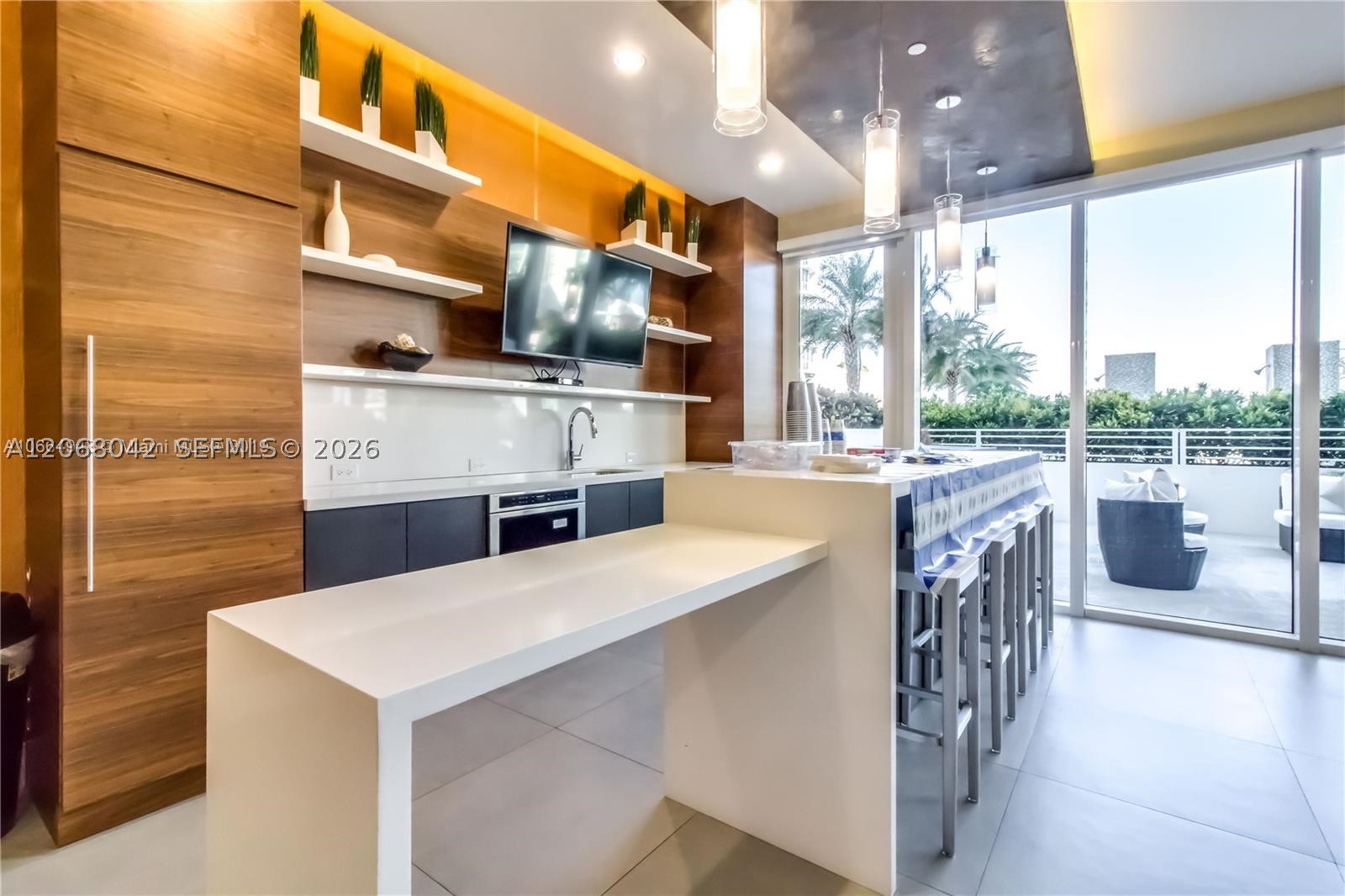 image Bay House14
